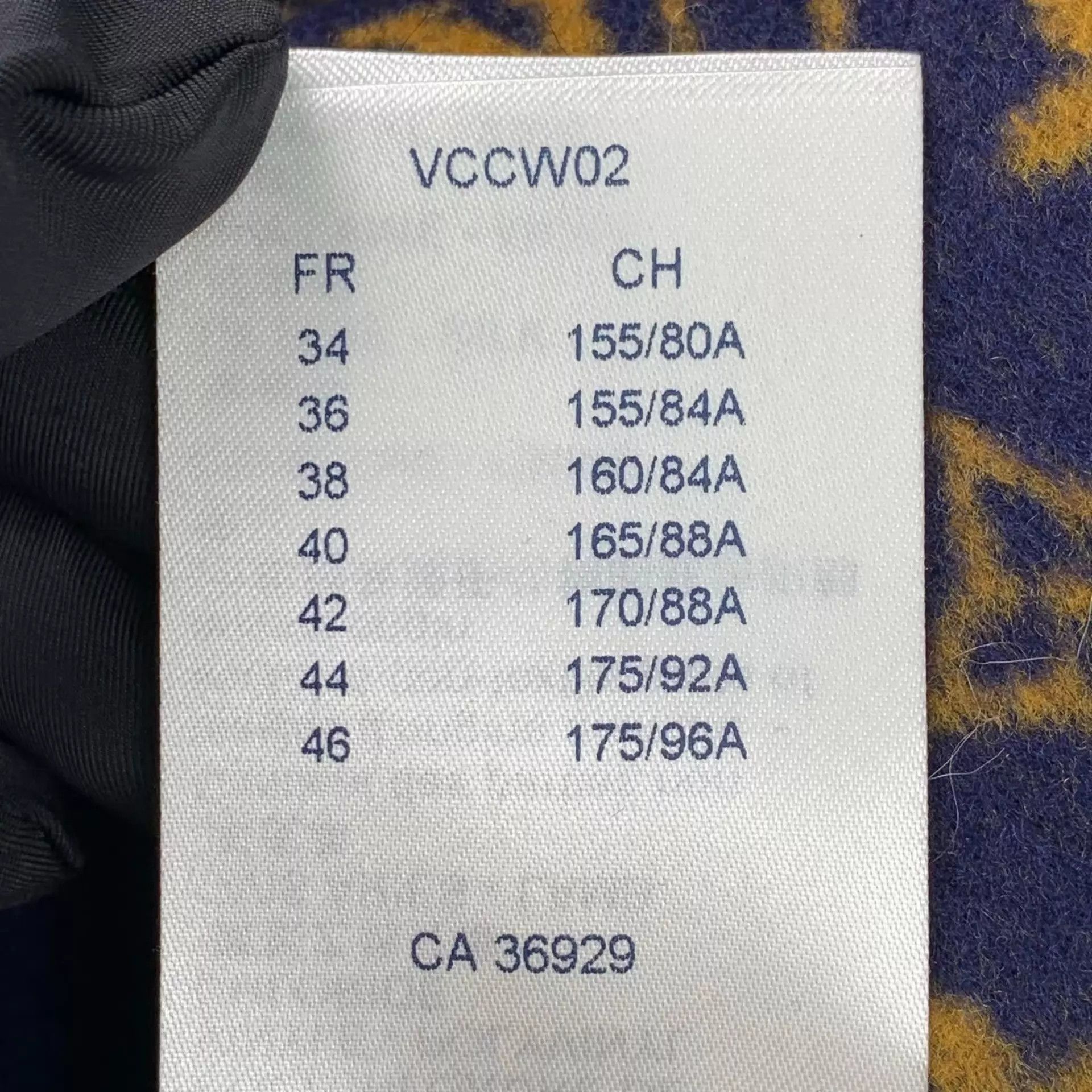 Louis Vuitton LV Monogram Full Logo Vest Size XS / US 0-2 / IT 36-38 - 8 Thumbnail