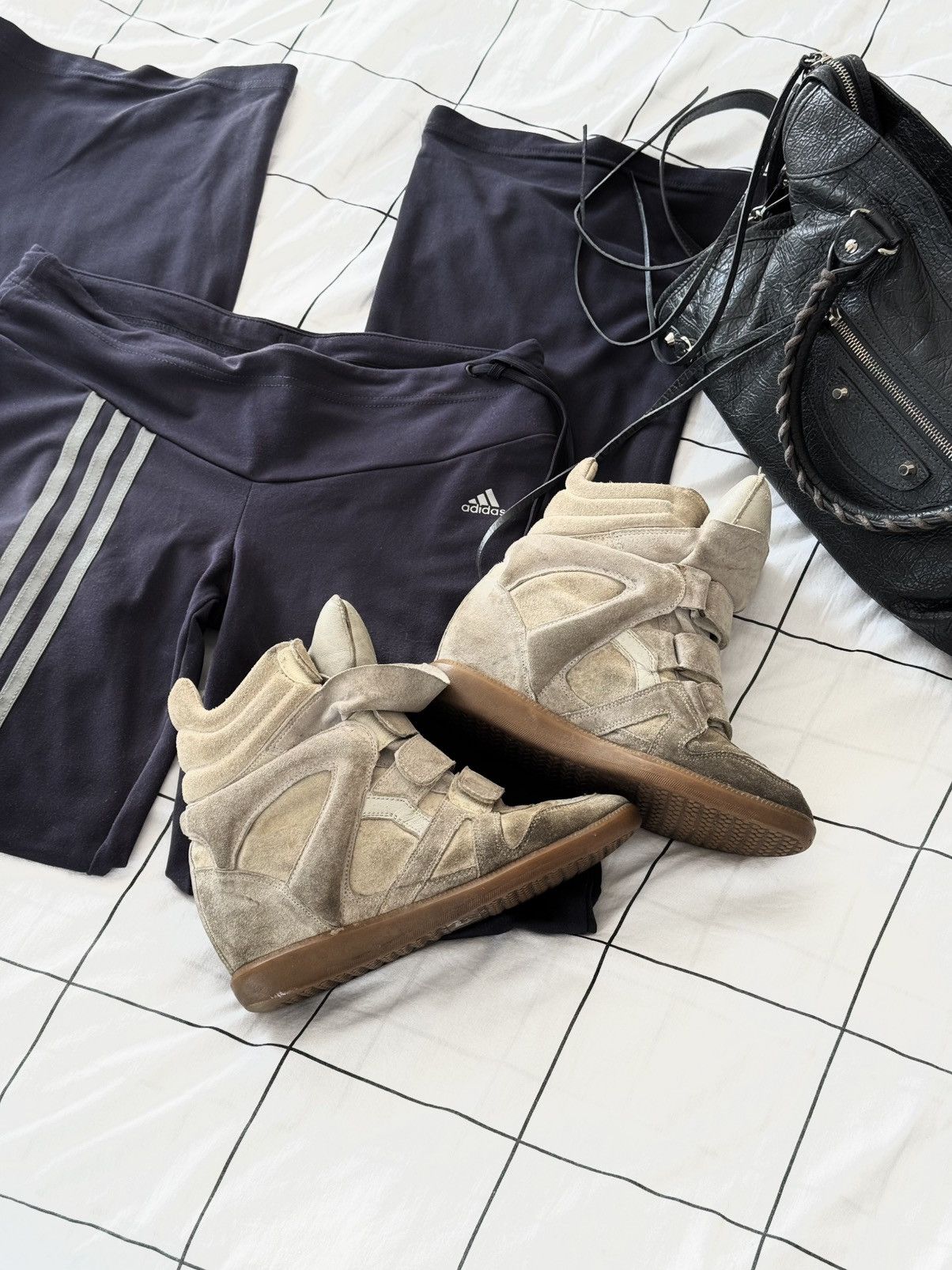 Isabel Marant Authentic Isabel Marant Etoile Bekett sneakers Suede Wedge Size US 7 / IT 37 - 7 Thumbnail