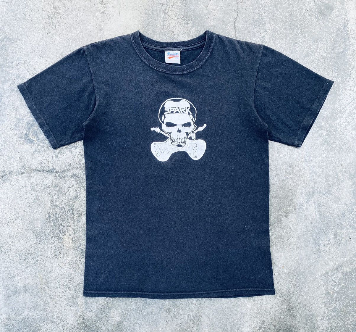 Vintage Vintage Spark Usa Skull Distressed Tees Size US S / EU 44-46 / 1 - 1 Thumbnail