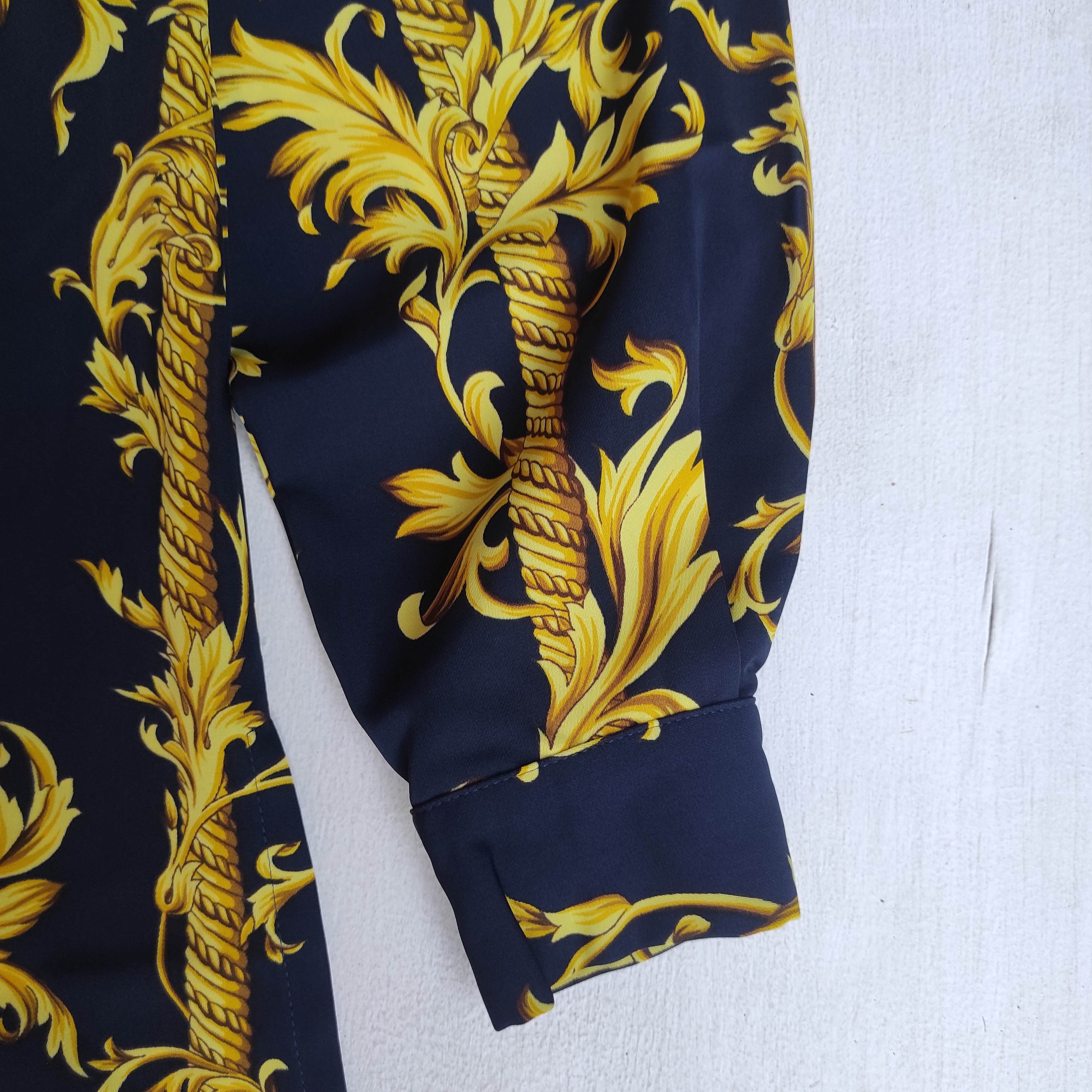 Japanese Brand Made in Japan Primary Shirt Button Up Like versace Size US M / EU 48-50 / 2 - 4 Thumbnail