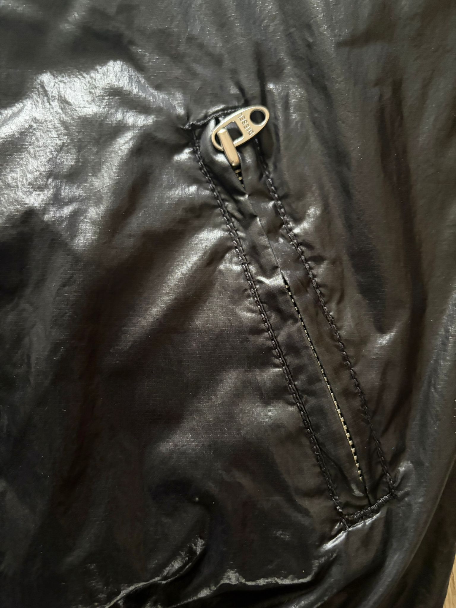 Diesel Diesel Vintage Y2K Black Coated Bomber Jacket Graphic Sz M Size US M / EU 48-50 / 2 - 7 Thumbnail