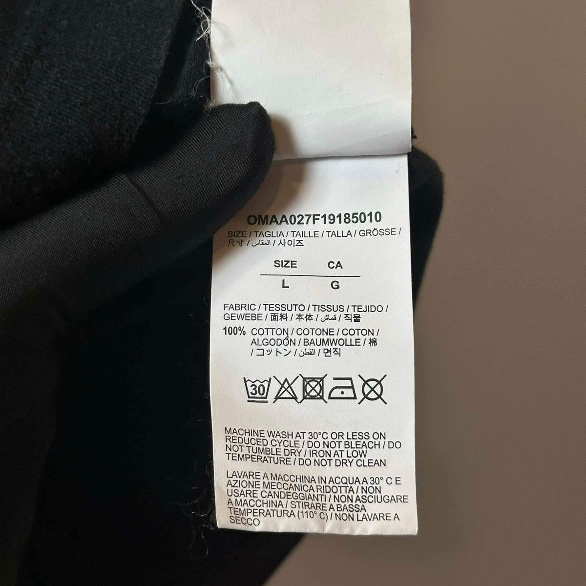 Hypebeast × Off-White OFF WHITE ACRYLIC ARROWS BLACK T SHIRT Size US L / EU 52-54 / 3 - 9 Thumbnail
