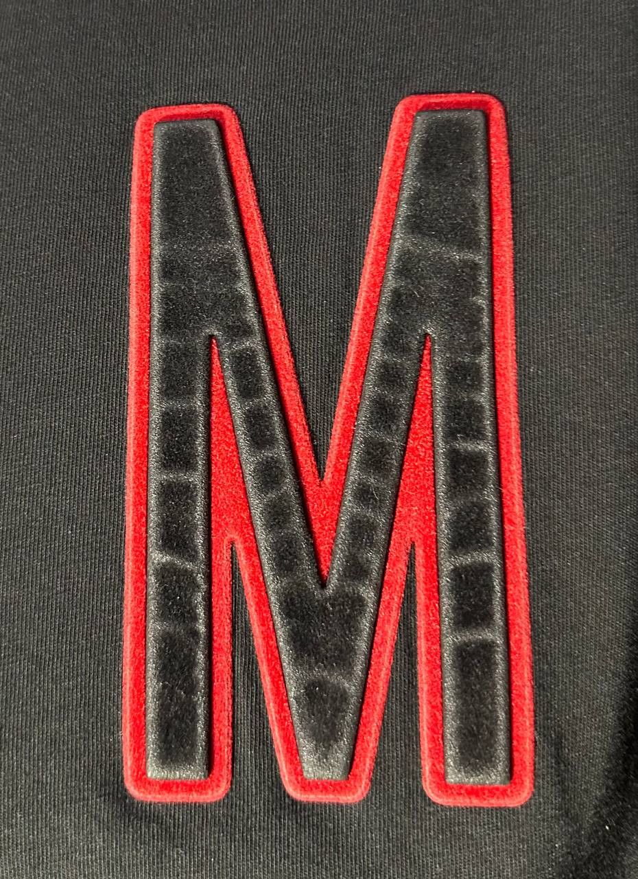 Alexander McQueen Alexander McQueen MCQ T-Shirt Big Logo Black Velvet red Size US M / EU 48-50 / 2 - 3 Thumbnail