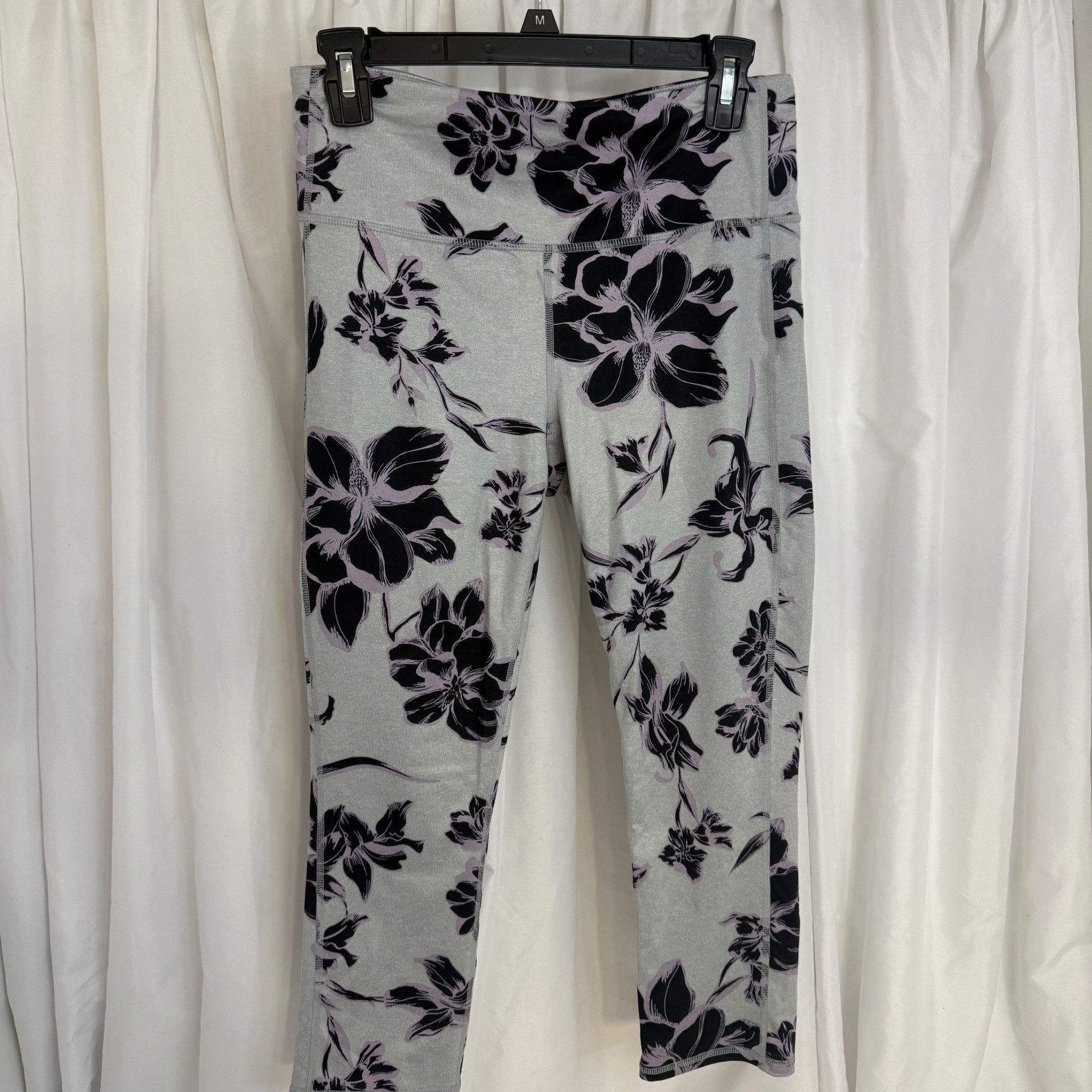 Athleta Athleta Womens Floral Print High-Waisted Capri Leggings M Gr Size 28" / US 6 / IT 42 - 1 Thumbnail