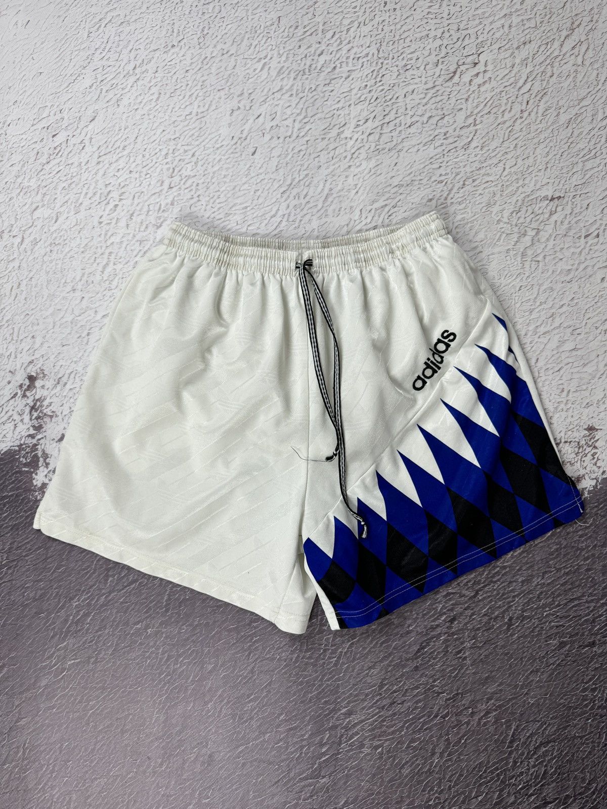 Adidas Adidas Football made in England shorts Blanc 90s vintage Size US 34 / EU 50 - 2 Thumbnail