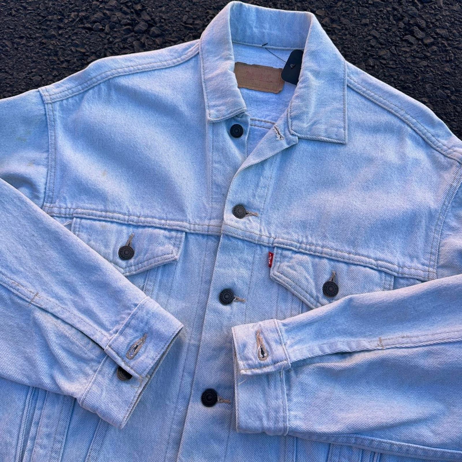 Levi's × Vintage Vintage Levi's Light Wash Trucker Jacket Size US M / EU 48-50 / 2 - 2 Thumbnail