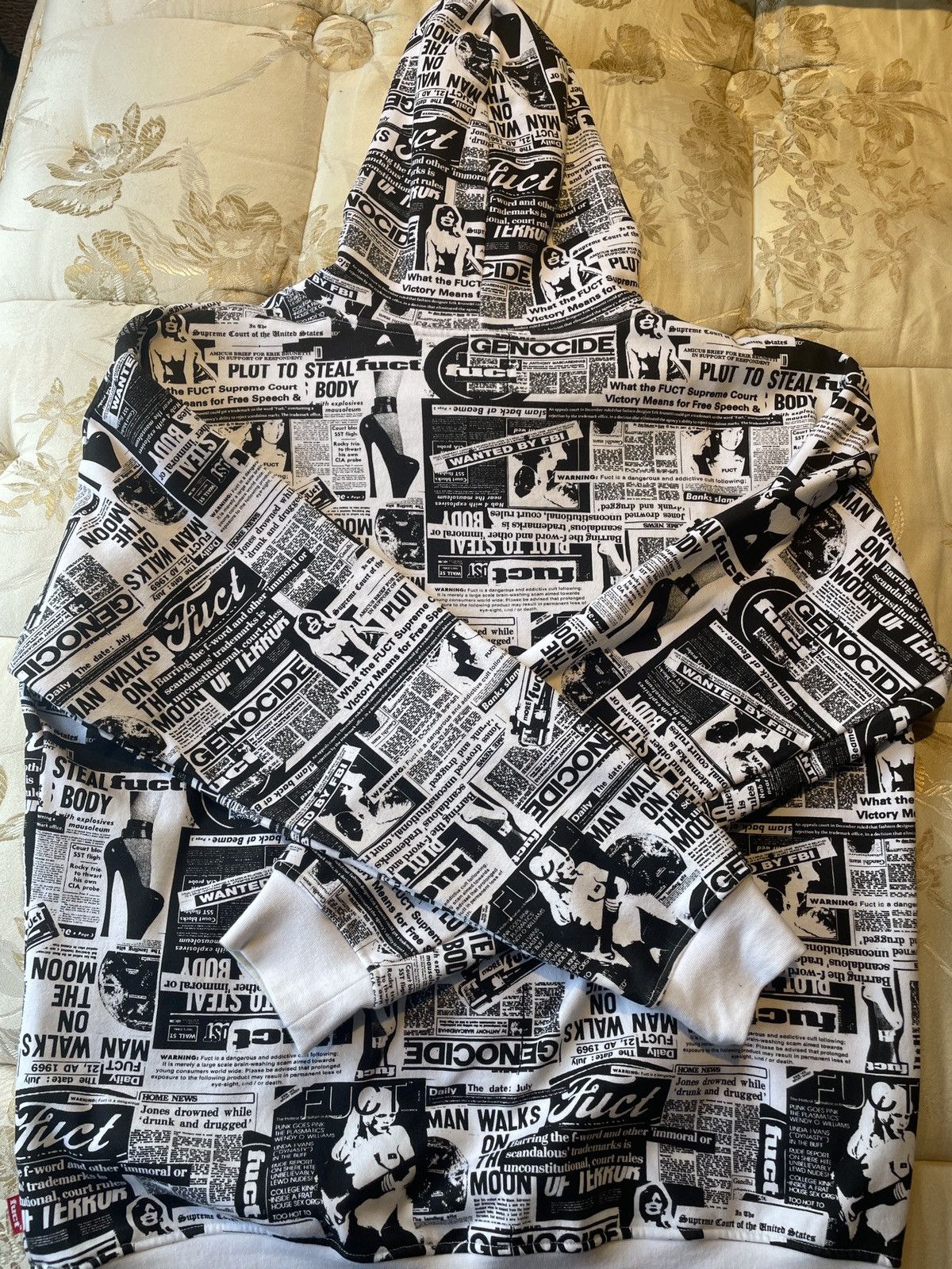 Image of Fuct Newspaper Print All Over XL in White, Men's