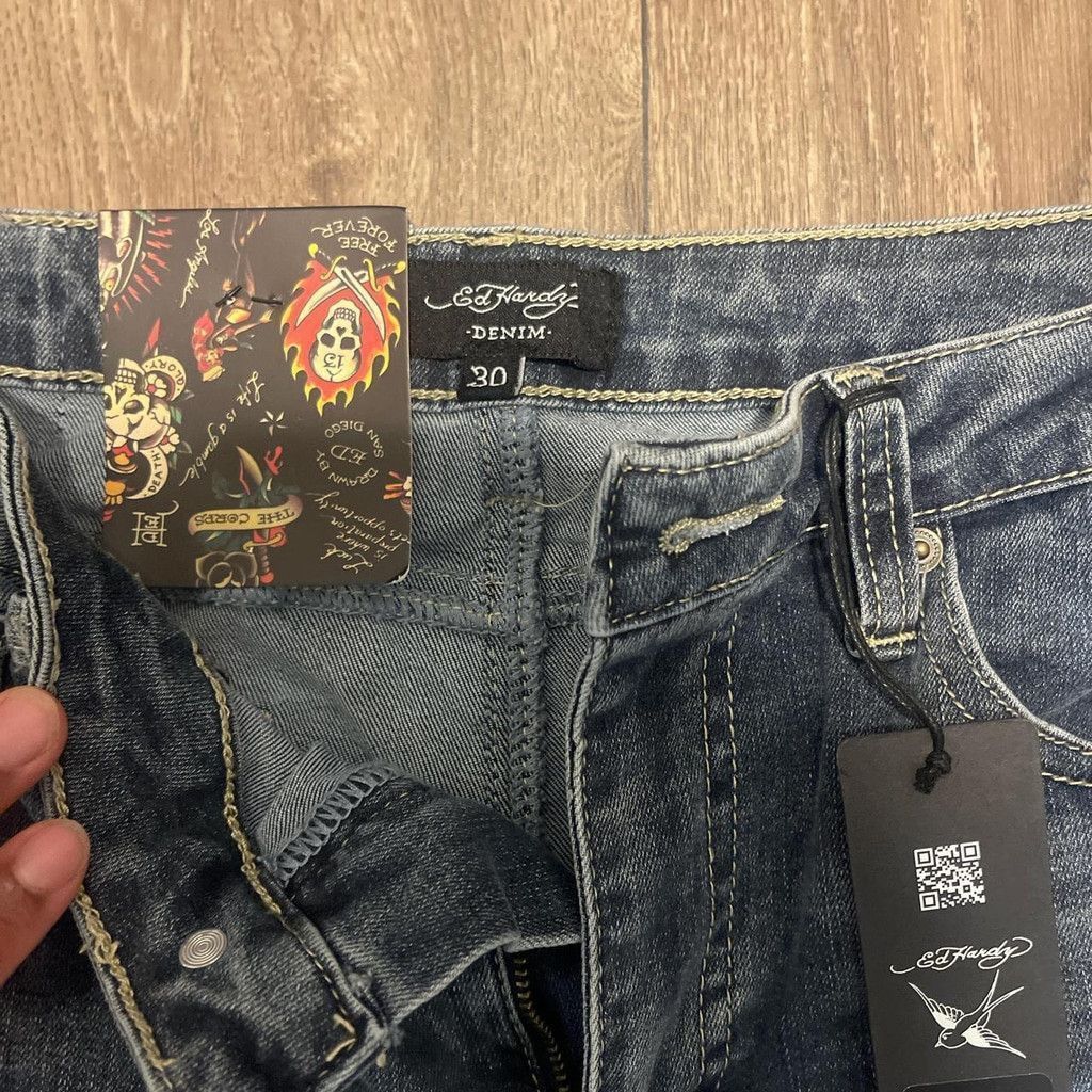 Ed Hardy Ed Hardy denim jeggings w/ design(cut at the bottom) Size 30" / US 8 / IT 44 - 3 Thumbnail
