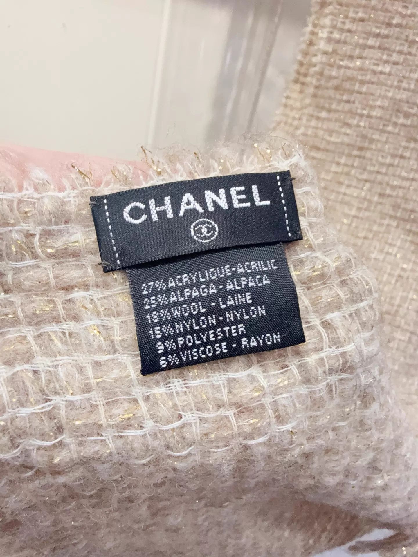 Chanel Chanel Gold-Threaded Luxury Scarf Like New Size ONE SIZE - 5 Thumbnail