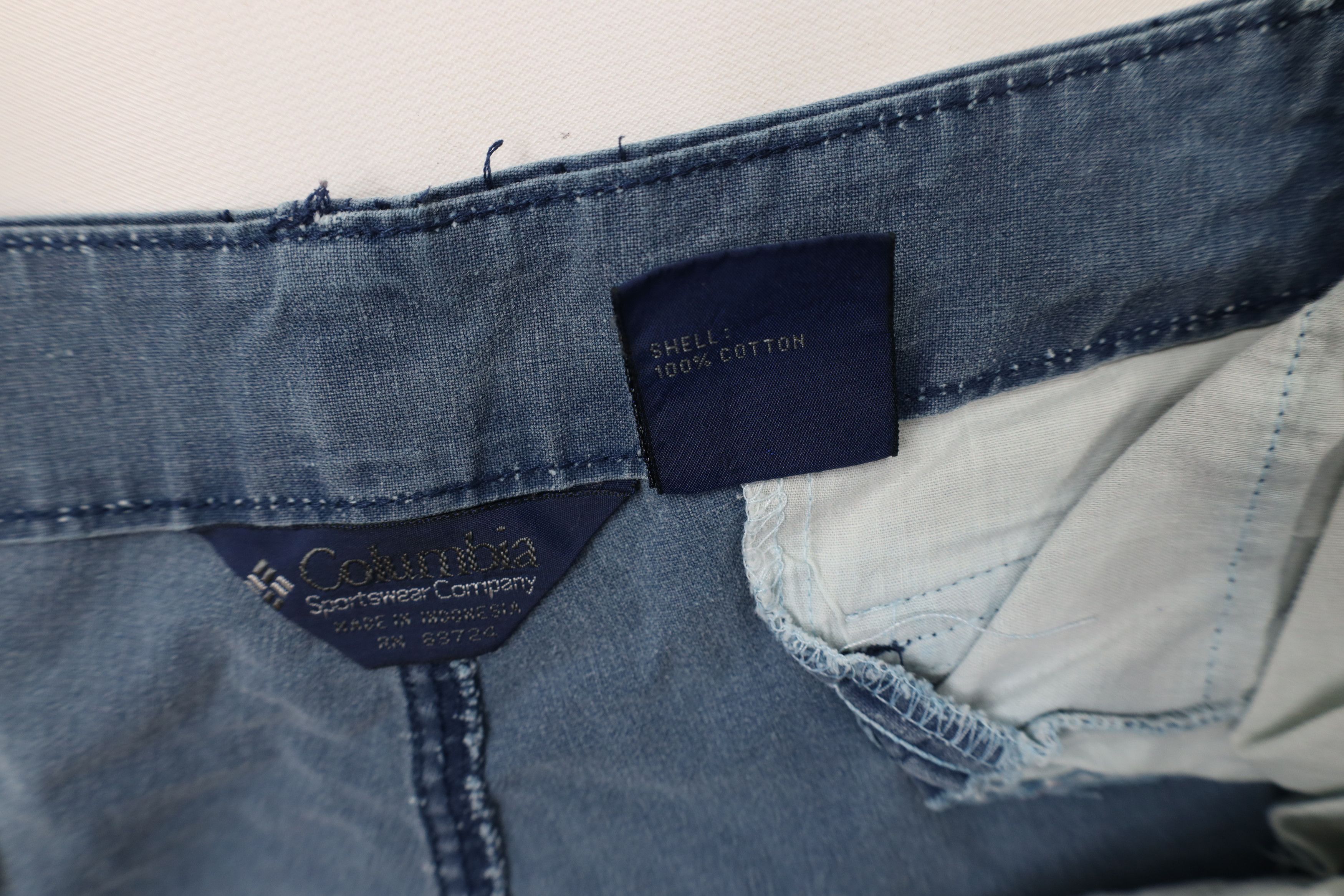 Columbia × Vintage Vintage 90s Columbia Stonewash Above Knee Cargo Shorts Blue Size US 38 / EU 54 - 10 Thumbnail