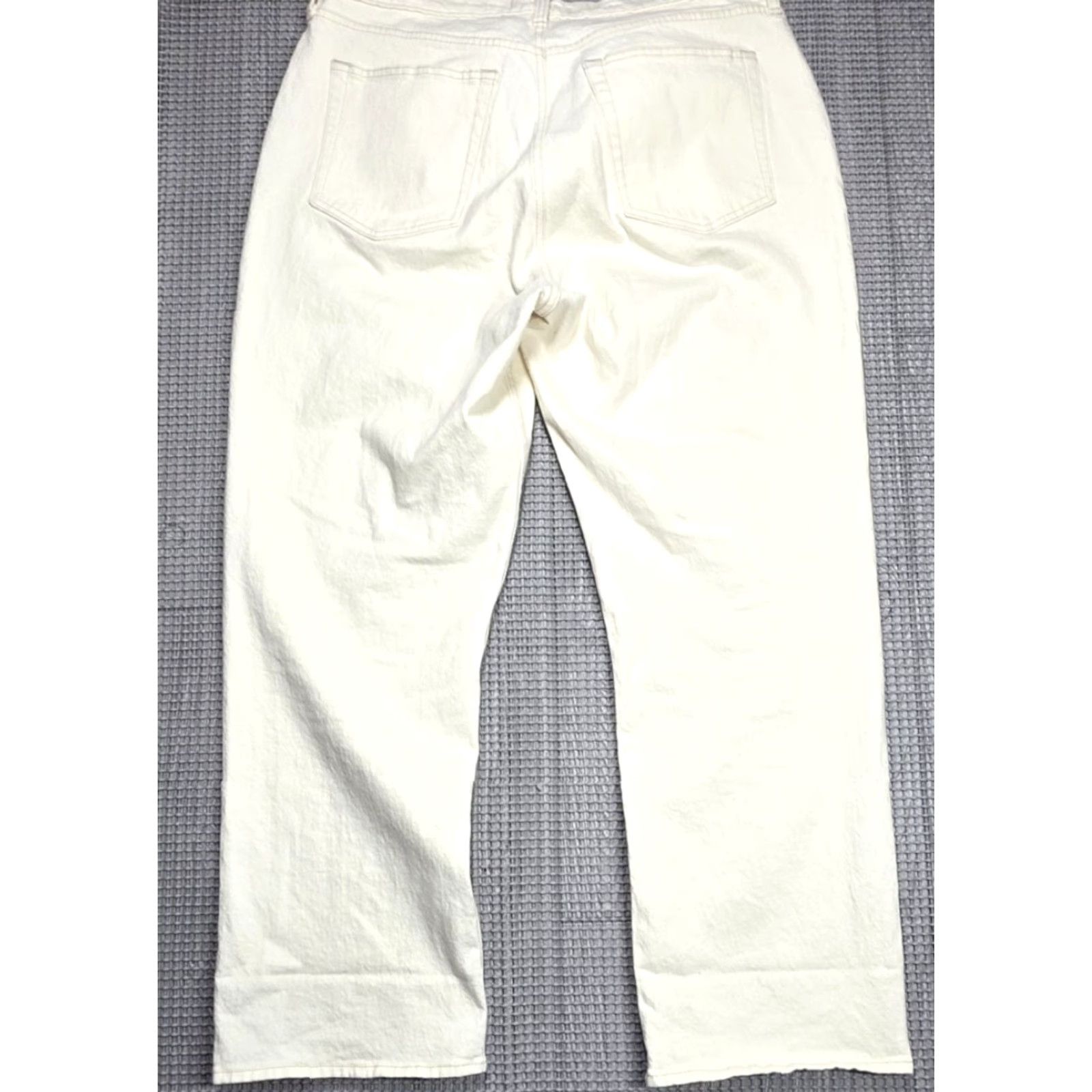 Abercrombie & Fitch Abercrombie&Fitch Jeans Womens 36 Inseam Ivory Baggy 14 Short Rise 30.5in 36x30.5 Denim 5-Pocket Regular Curve Love Low Rise Baggy Jean Womens Size 36" / US 14 / IT 50 - 3 Thumbnail