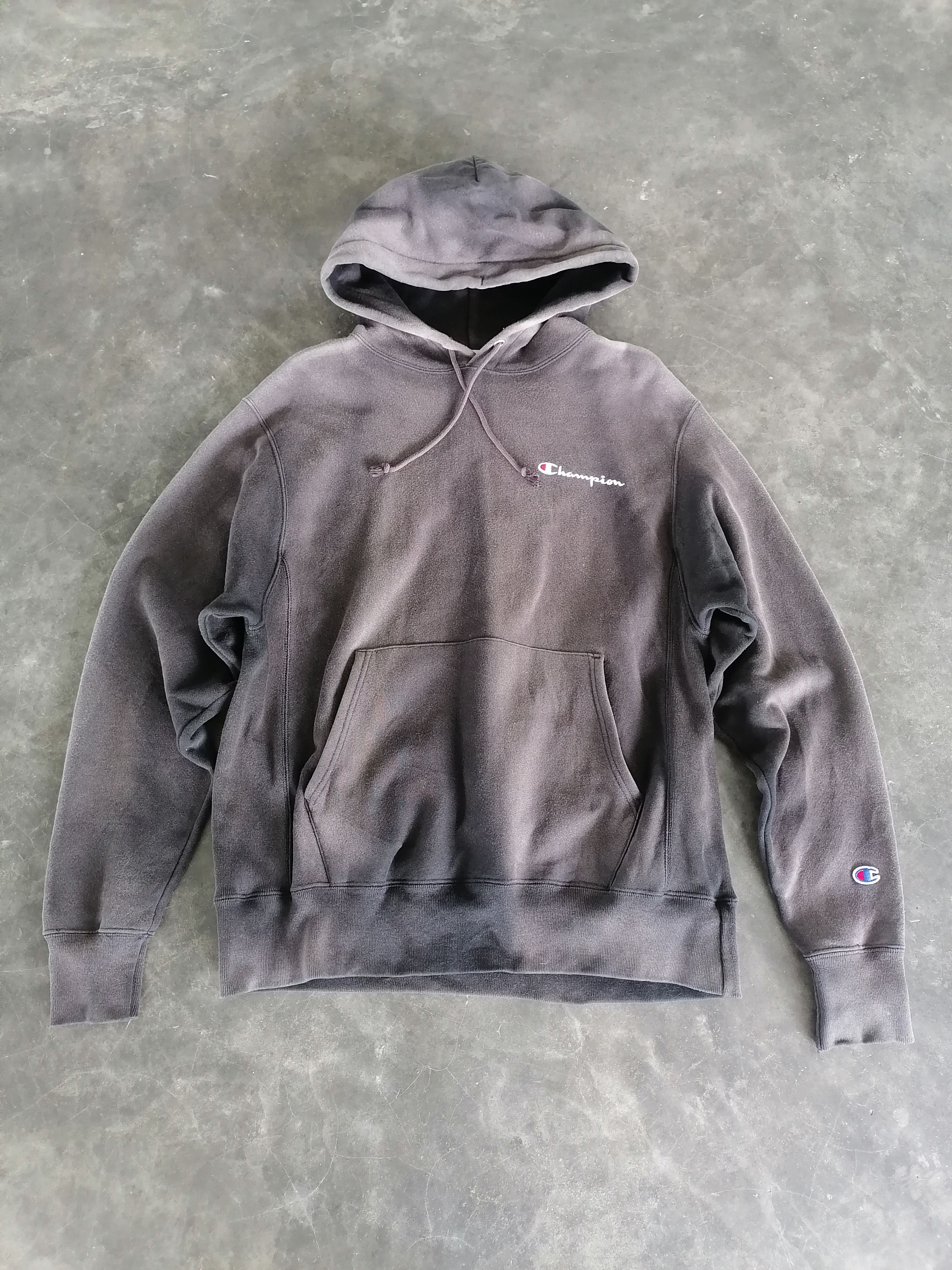 Vintage Trashed Faded 90s Champion Reverse Weave Hoodies Size US M / EU 48-50 / 2 - 1 Thumbnail