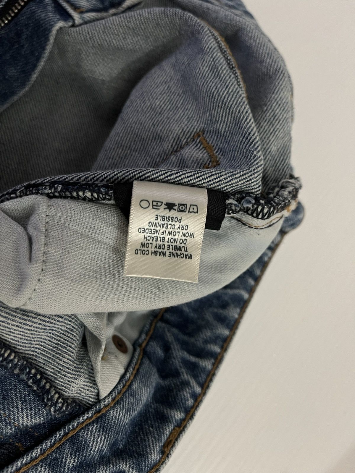 DENIM TEARS × Levi's Denim Tears x Levi’s - Cotton Wreath Shorts Light Wash Size US 32 / EU 48 - 14 Thumbnail