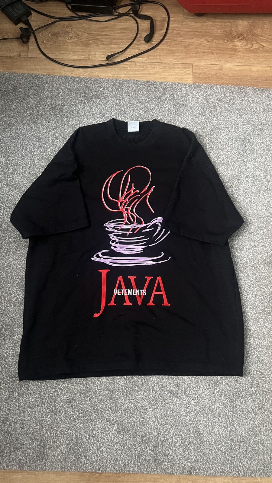 Vetements Vetements JAVA Embroidered Sweatshirt Size US S / EU 44-46 / 1 - 1 Thumbnail