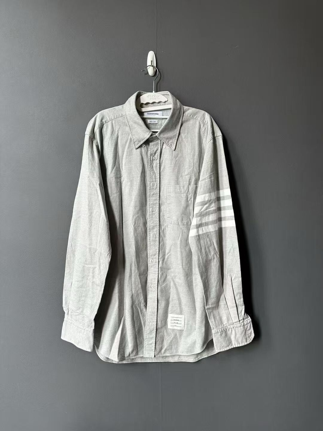 Thom Browne Thom Browne Gray Sleeve Tab Shirt Size US XXL / EU 58 / 5 - 1 Thumbnail