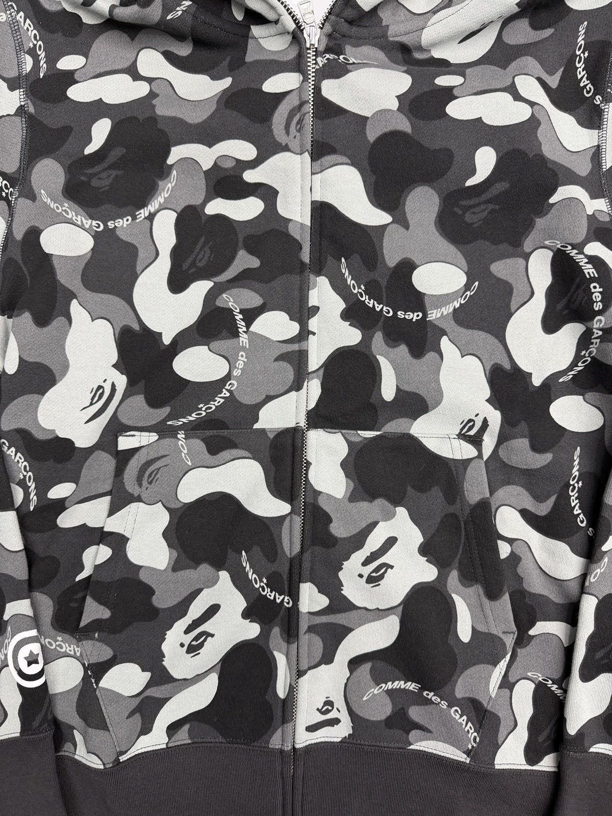 Bape × Comme des Garcons Bape x CDG Shark Full Zip Osaka Hoodie Size US S / EU 44-46 / 1 - 2 Thumbnail