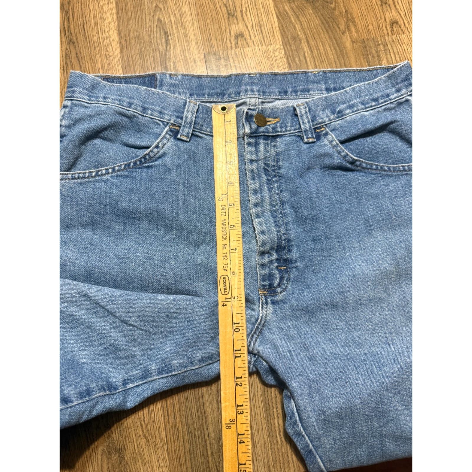 Wrangler Wrangler Jeans Men's Size 34x30 Blue Denim Straight Leg Regular Fit Size US 34 / EU 50 - 7 Thumbnail