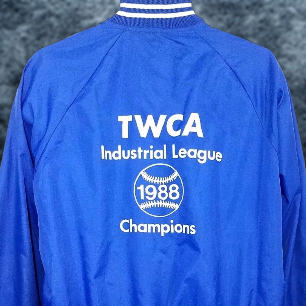 Vintage VINTAGE Baseball Satin Bomber Jacket Mens Size Large 80s 1988 TWCA Made In USA Blue Nike? Size US L / EU 52-54 / 3 - 1 Thumbnail