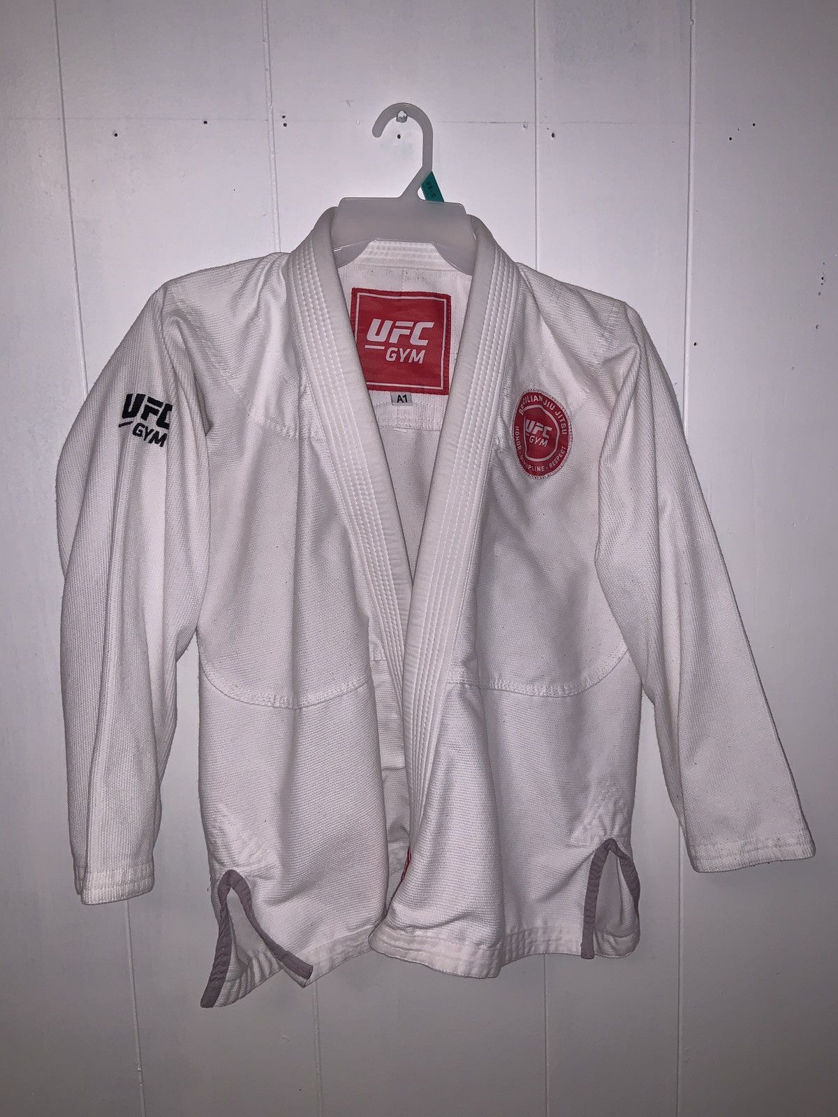 UFC UFC GYM - Brazilian Jui Jitsu Kimono - Size A1 Size US M / EU 48-50 / 2 - 8 Thumbnail
