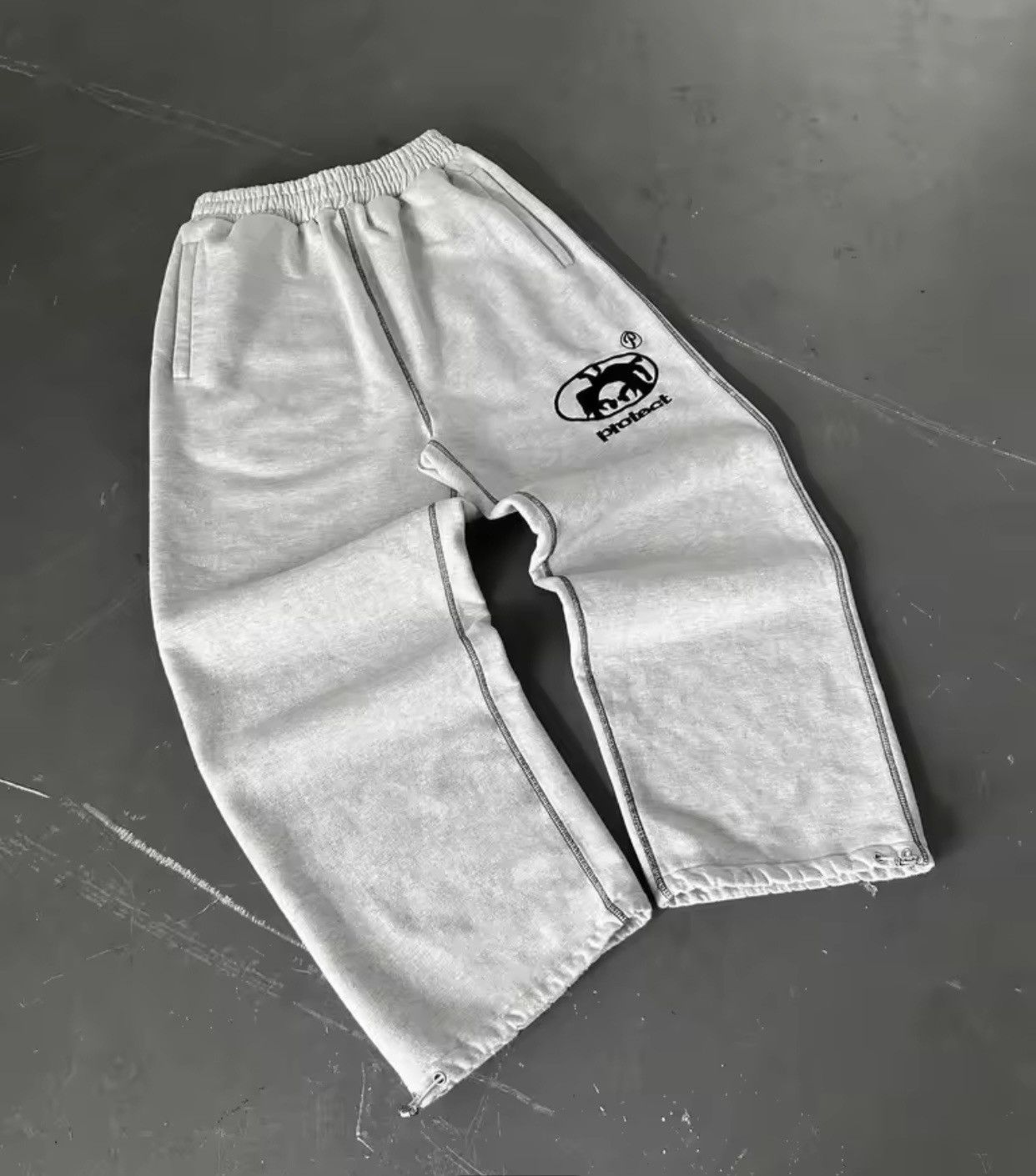 Japanese Brand × Vintage Cargo Joggers vintage Casual Embroidered Cotton sweatpants Size US 30 / EU 46 - 1 Thumbnail