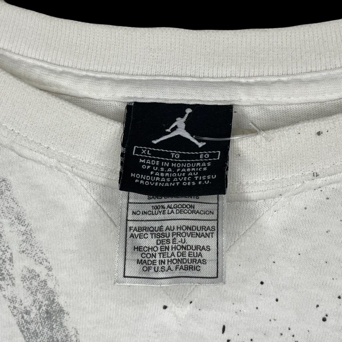 Jordan Brand × Nike × Vintage T-Shirt Jordan Full Print 90’s Vintage Size US XL / EU 56 / 4 - 4 Thumbnail