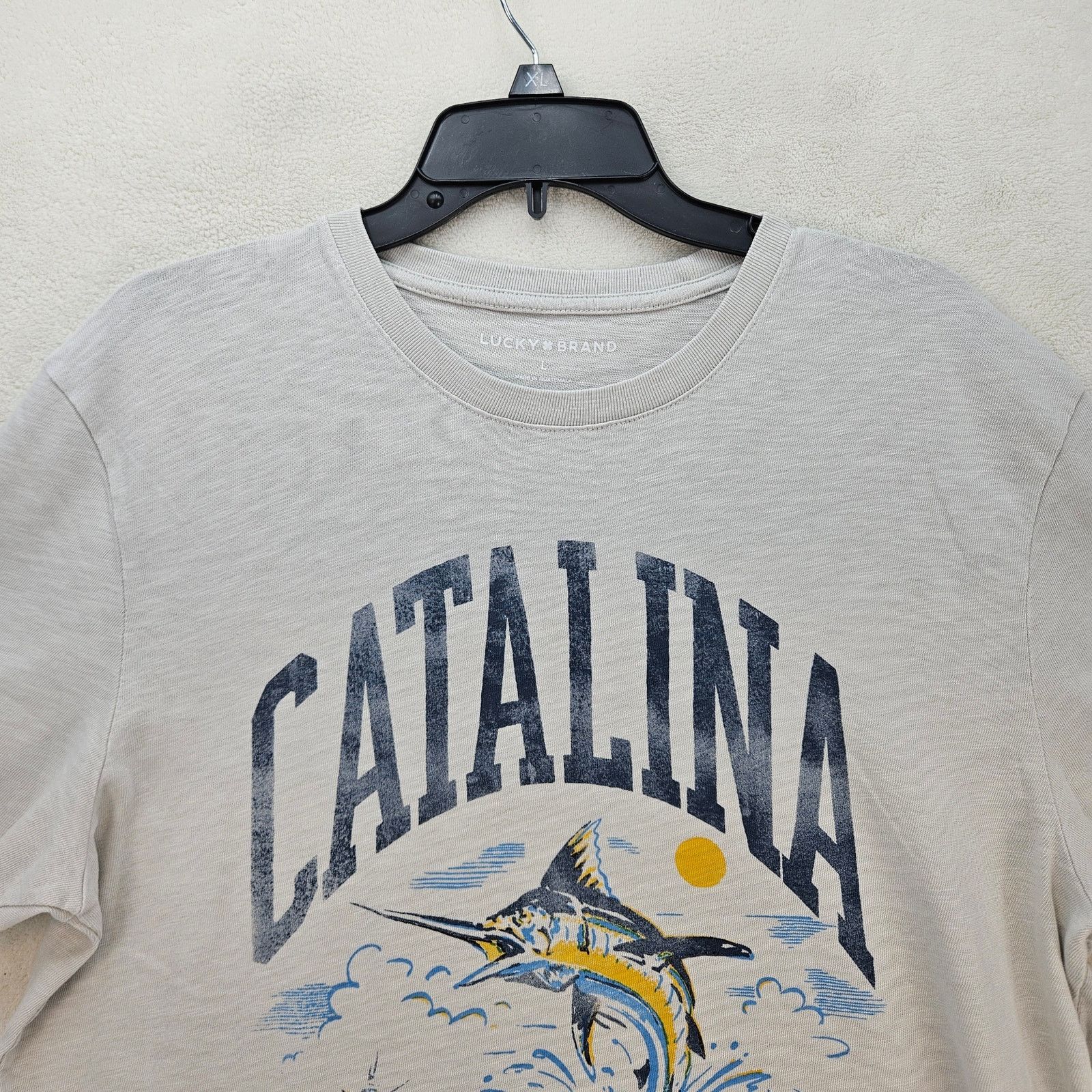 Lucky Brand LUCKY BRAND MEN'S LARGE DAWN BLUE OFF WHITE CATALINA TEE NWT Size US L / EU 52-54 / 3 - 2 Thumbnail