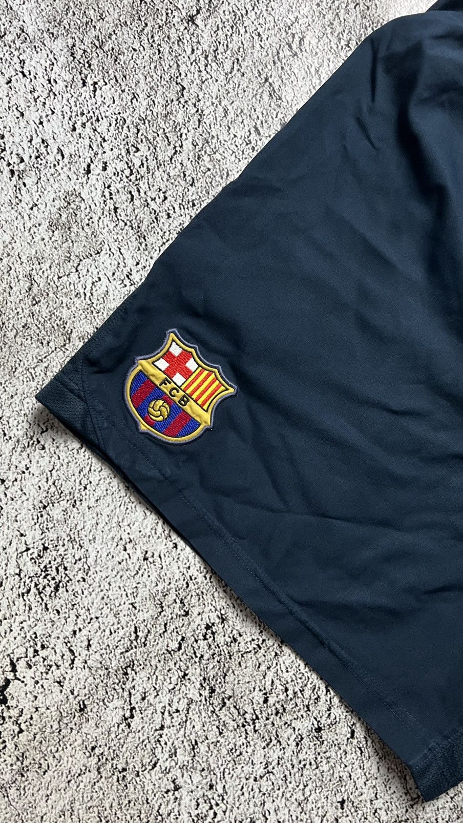 Nike Y2K Nike FCB Barcelona Xavi Hernandez 2004 shorts Size US 36 / EU 52 - 2 Thumbnail