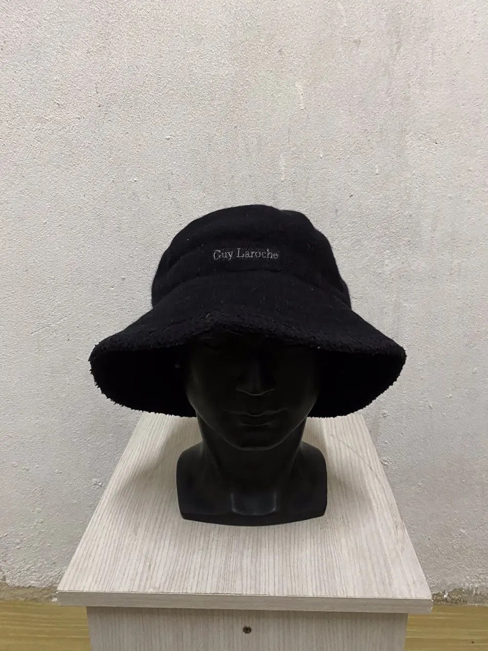 Guy Laroche Guy Laroche Bucket Hat Size ONE SIZE - 2 Thumbnail