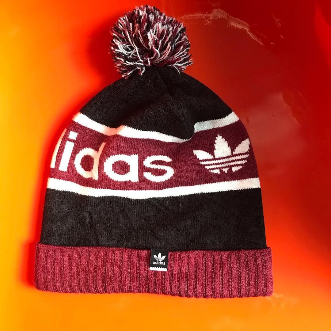 Adidas Vintage Adidas Football Pom Pom Beanie Hat / Football Booble Size ONE SIZE - 4 Thumbnail