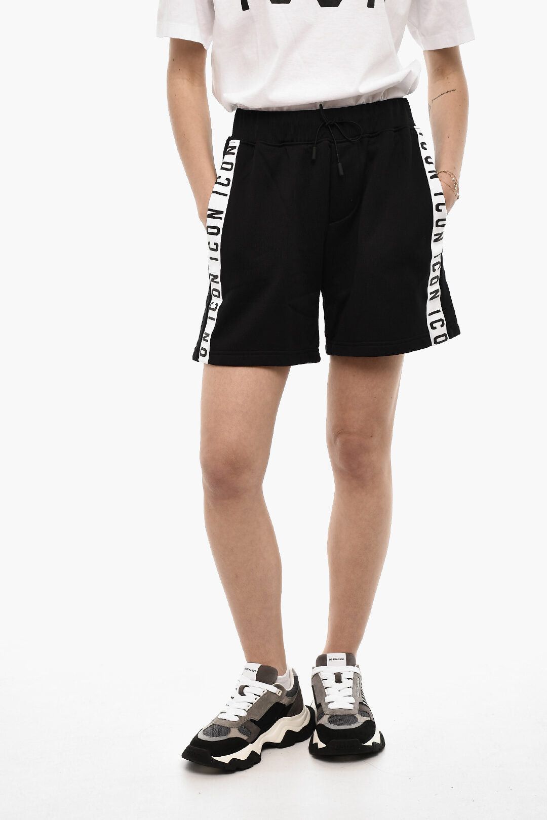 Dsquared2 Cotton-Blend Shorts ICON With Branded Side Stripes Size 25" / US 0 / IT 36 - 1 Thumbnail
