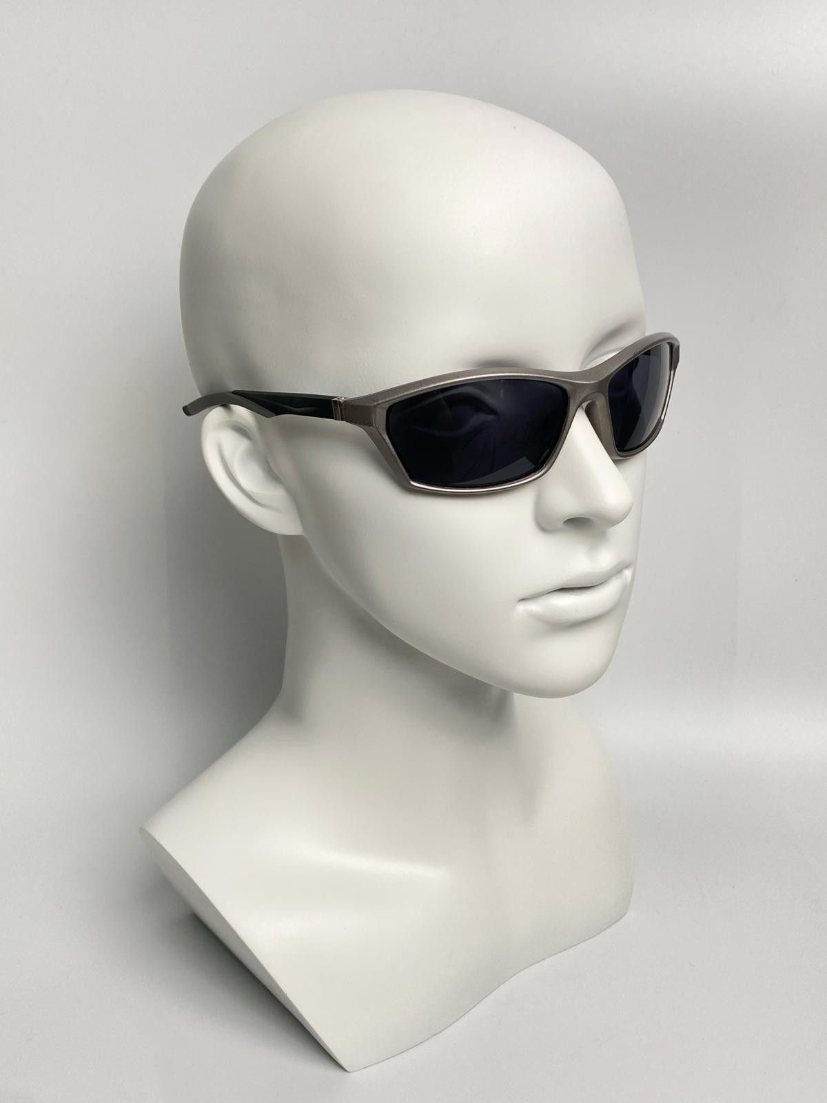 Japanese Brand Y2k Vtg Avant Garde Cat Eye Black Sunglasses Unisex OS Size ONE SIZE - 3 Thumbnail