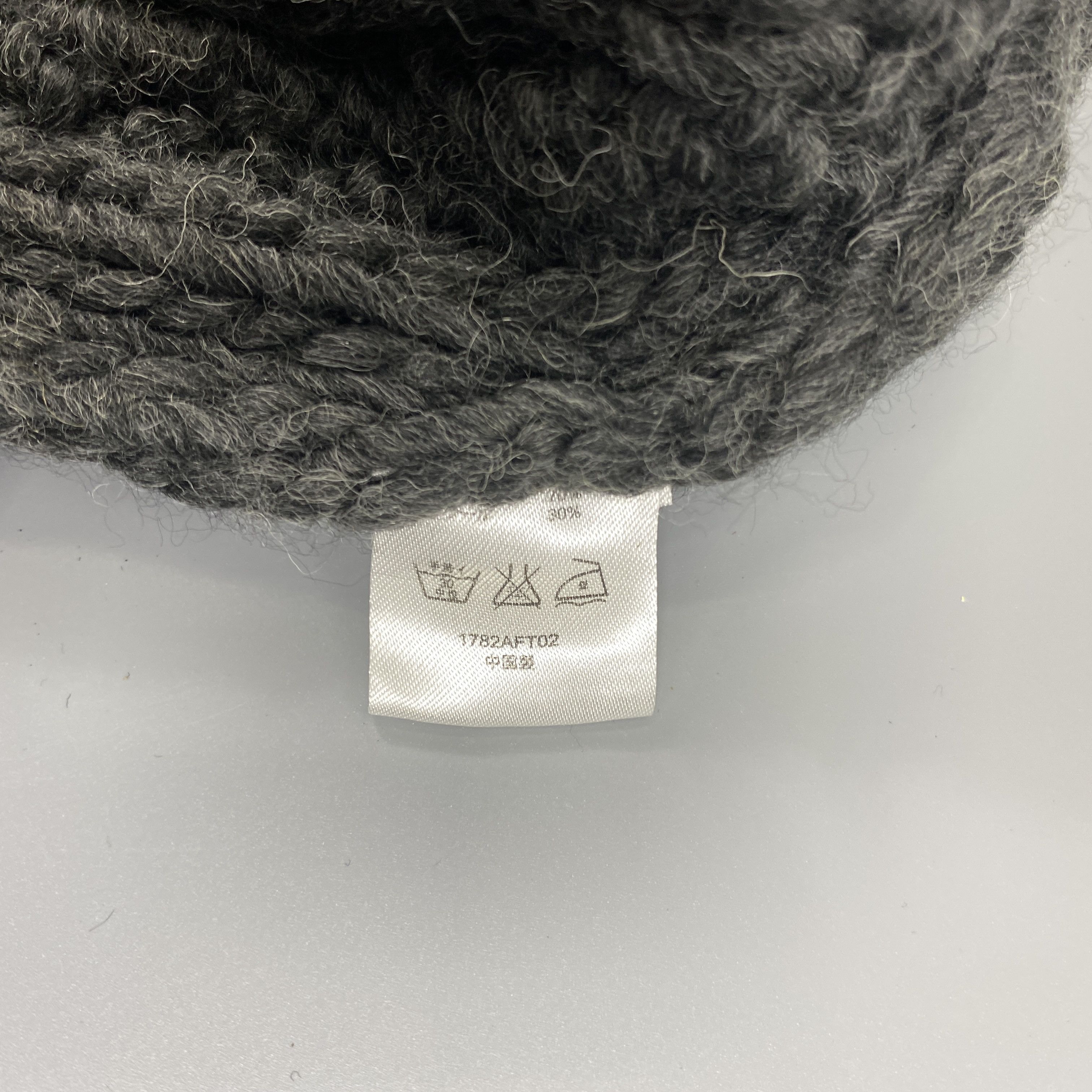 Vintage Knitted Beanie Pom Pom-BN805 Size ONE SIZE - 6 Thumbnail