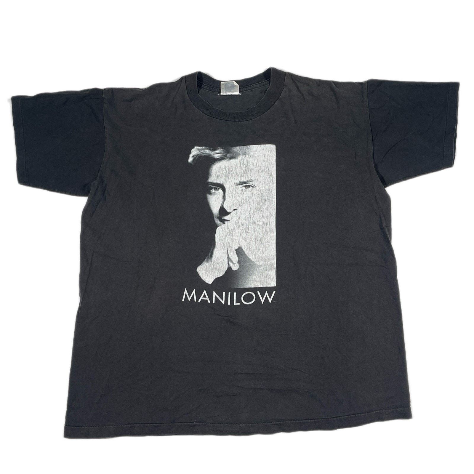 Vintage Vintage 1997 Barry Manilow Tour Of The Worlds Tee Size XL Size US XL / EU 56 / 4 - 1 Thumbnail