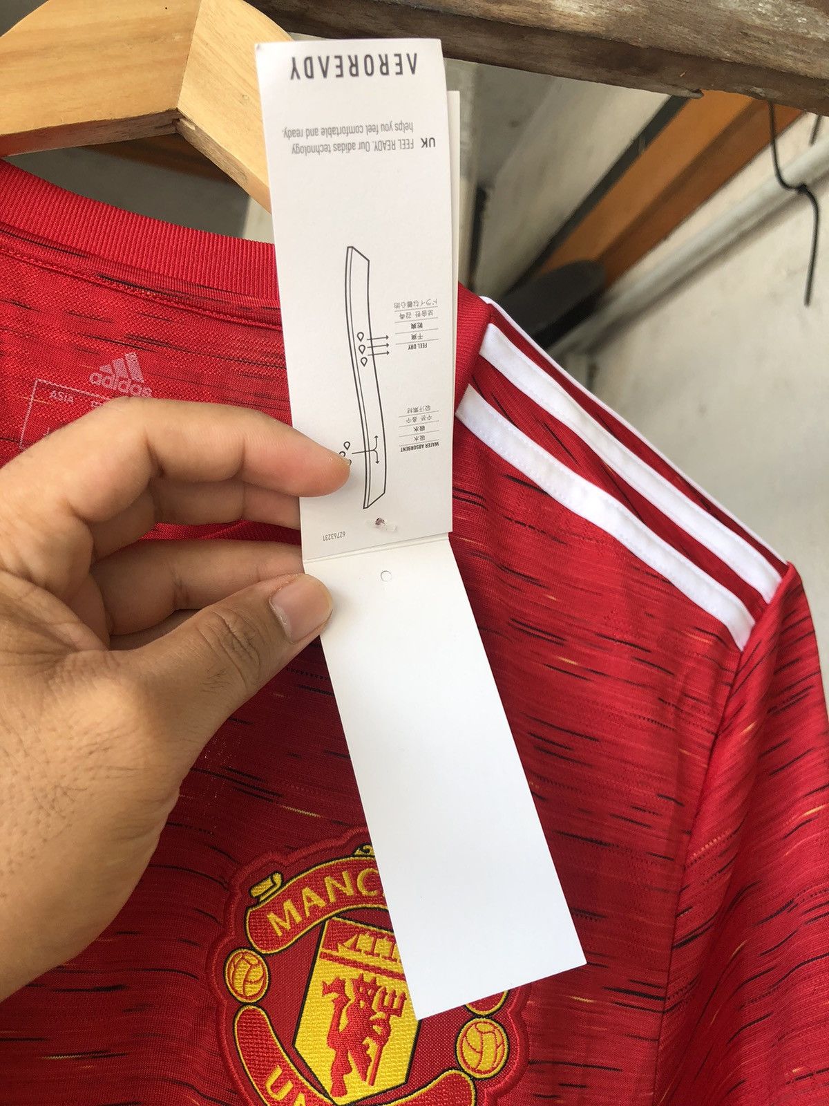 Adidas Authentic❗️Adidas Manchester United Jersey Size US M / EU 48-50 / 2 - 7 Thumbnail