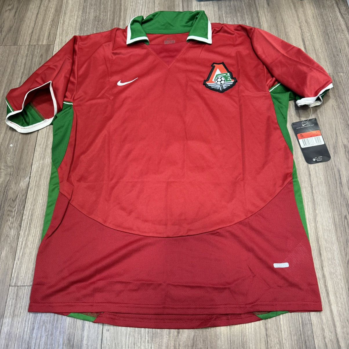 Lokomotiv Moscow 2004 home shirt #10 Loskov (bnwt)