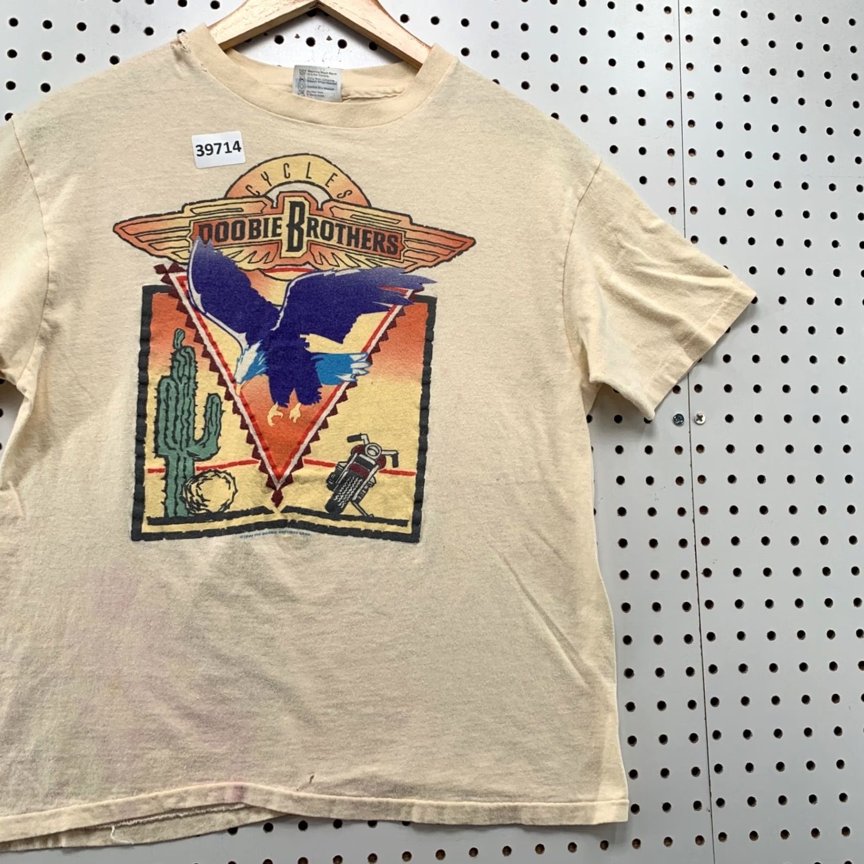Vintage Vintage 80s Doobie Brothers Band Tee Shirt Mens L Fits Small Beige Eagle 18.5x22.5 Size US S / EU 44-46 / 1 - 4 Thumbnail