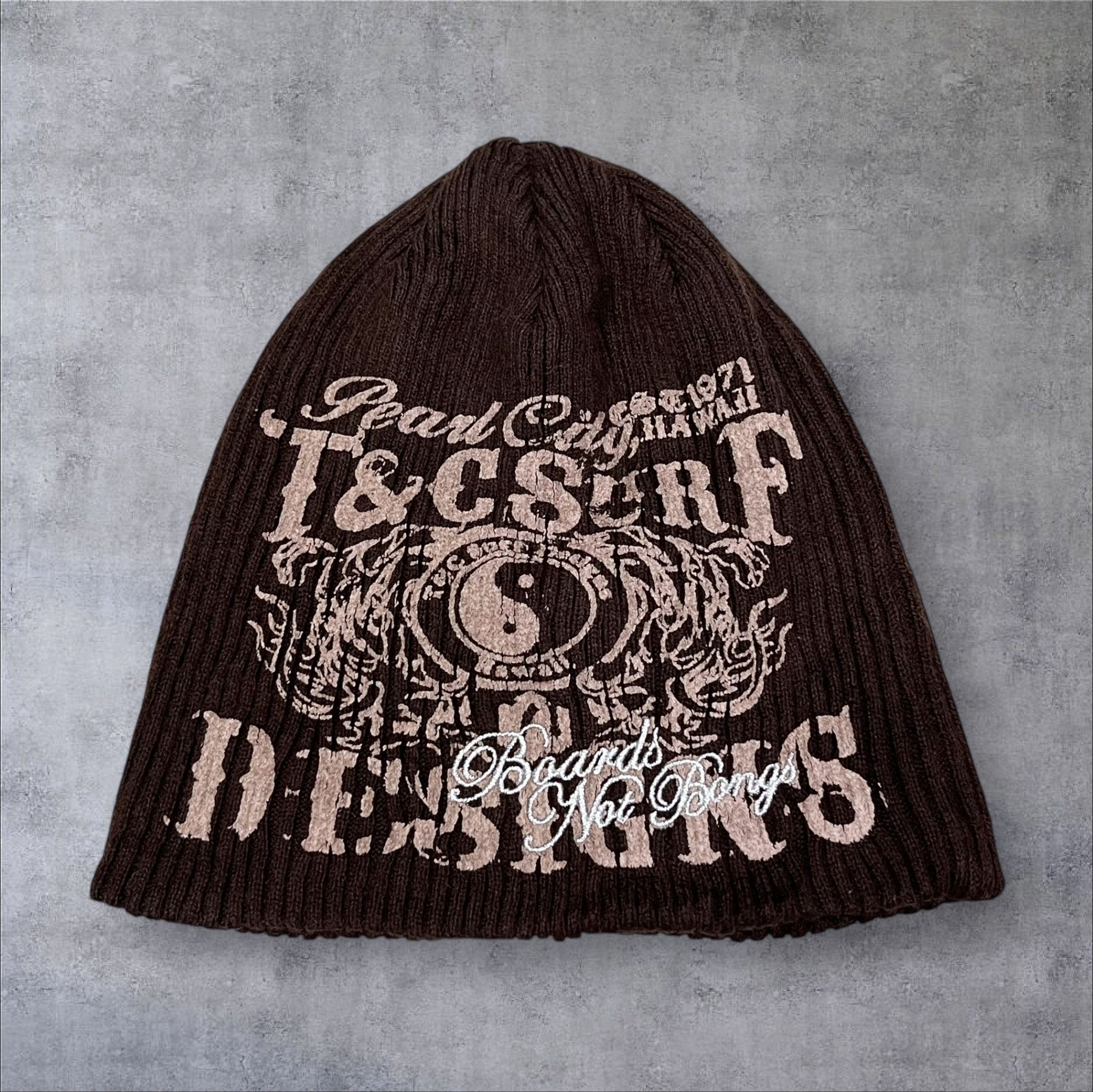 Vintage ☯️T&C Surf "Boards Not Bongs" Grunge Beanie YinYang Dragon Size ONE SIZE - 2 Thumbnail