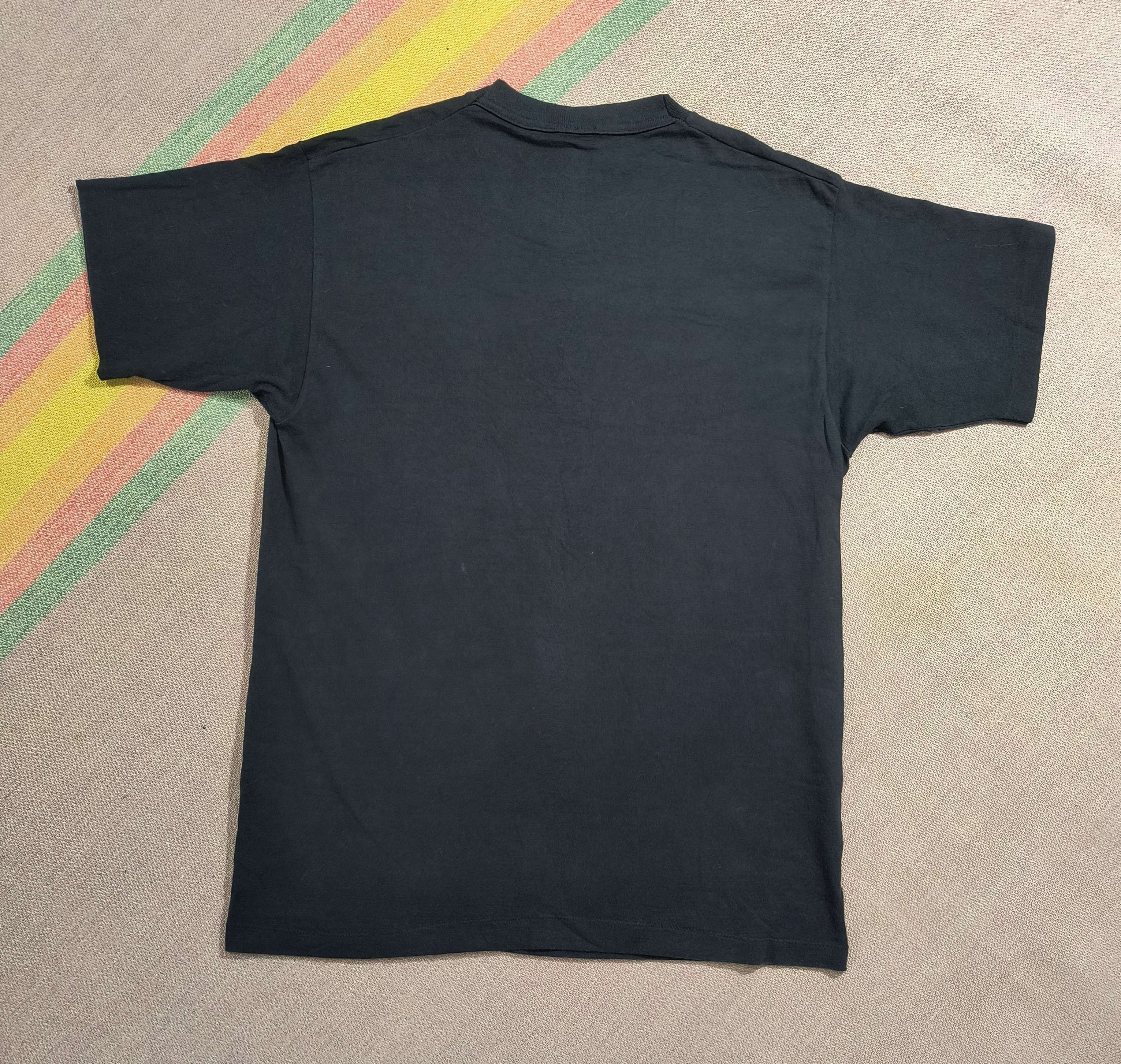 Other Vintage Happy Halloween 1996 tee Size US L / EU 52-54 / 3 - 4 Thumbnail