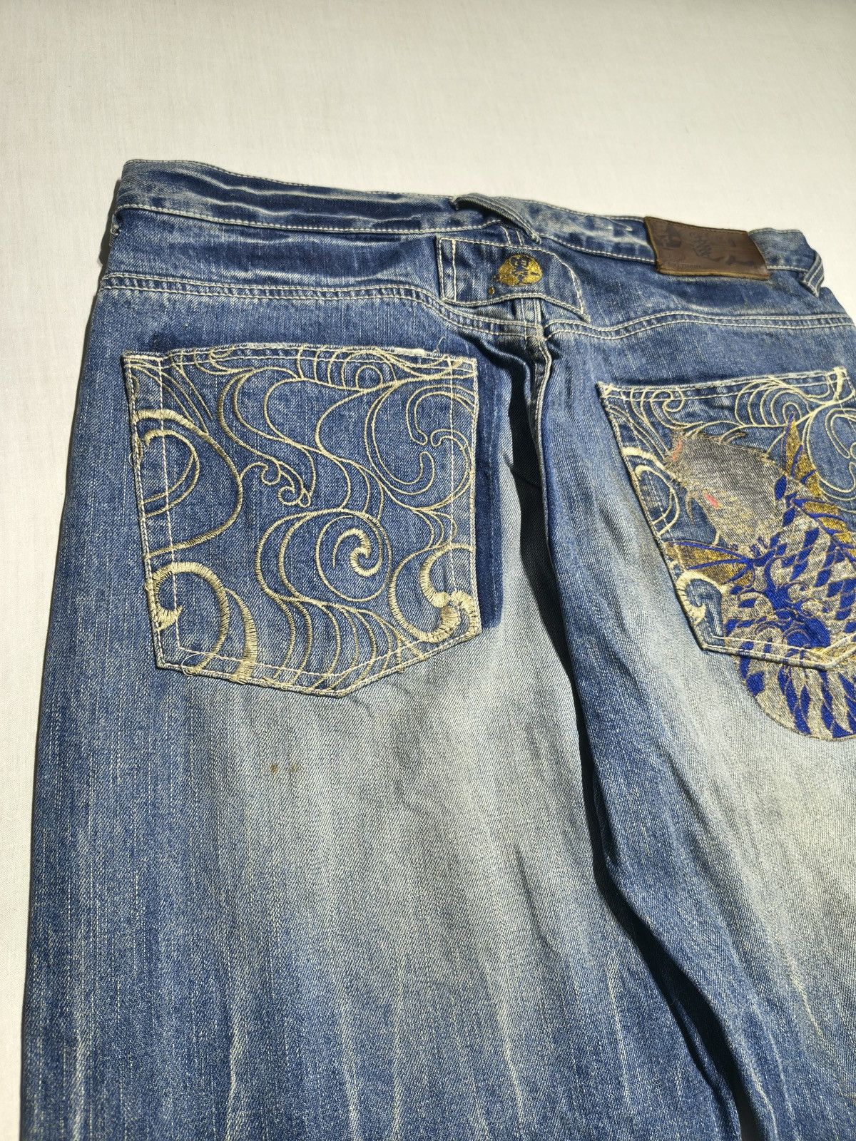 Japanese Brand Big Train Koi Fish Gold Embroidery y2k jeans (047) Size US 36 / EU 52 - 4 Thumbnail