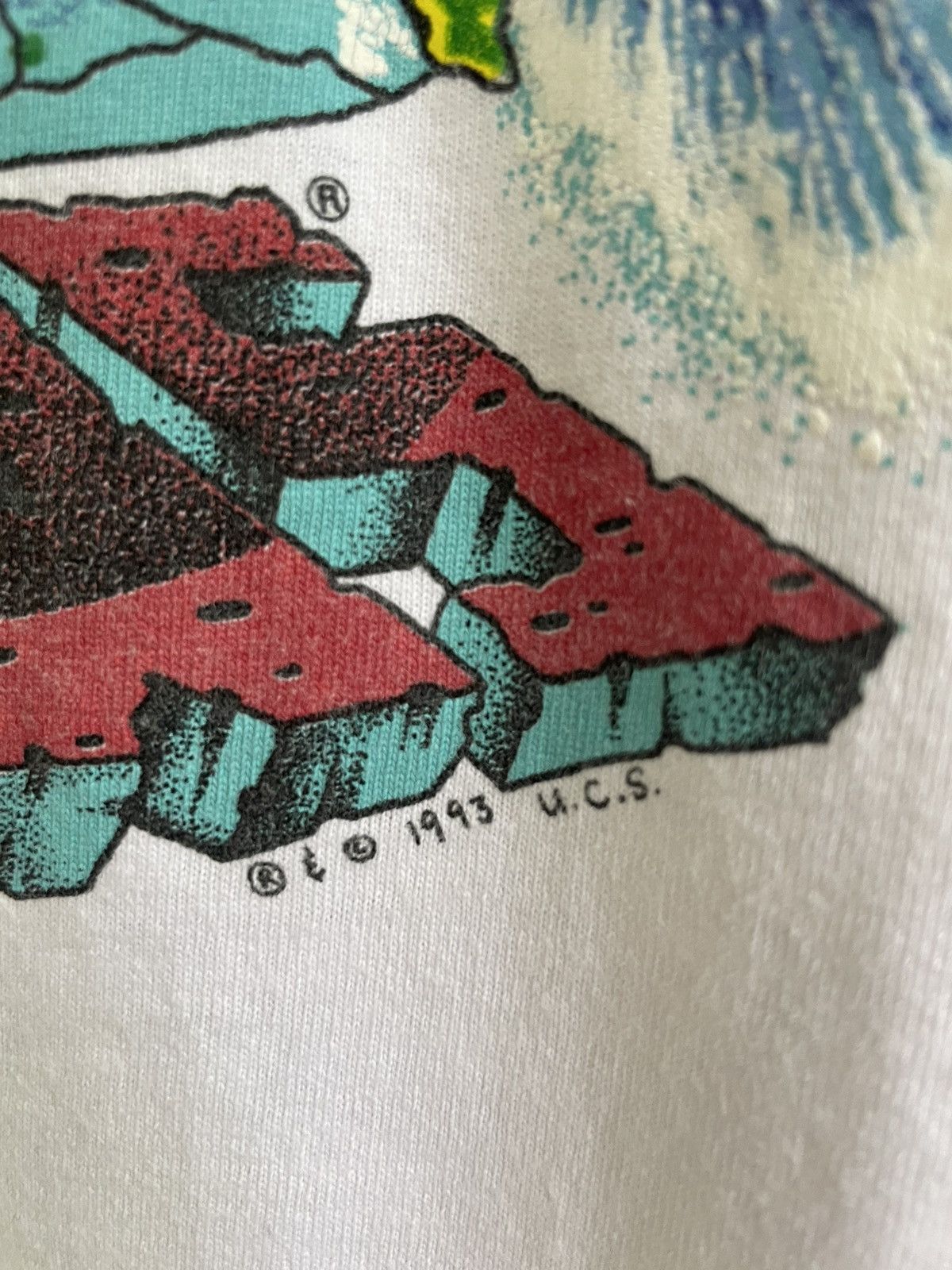 Universal Studios Vintage 90s Jaws Universal Studios movie t shirt Size US L / EU 52-54 / 3 - 5 Thumbnail