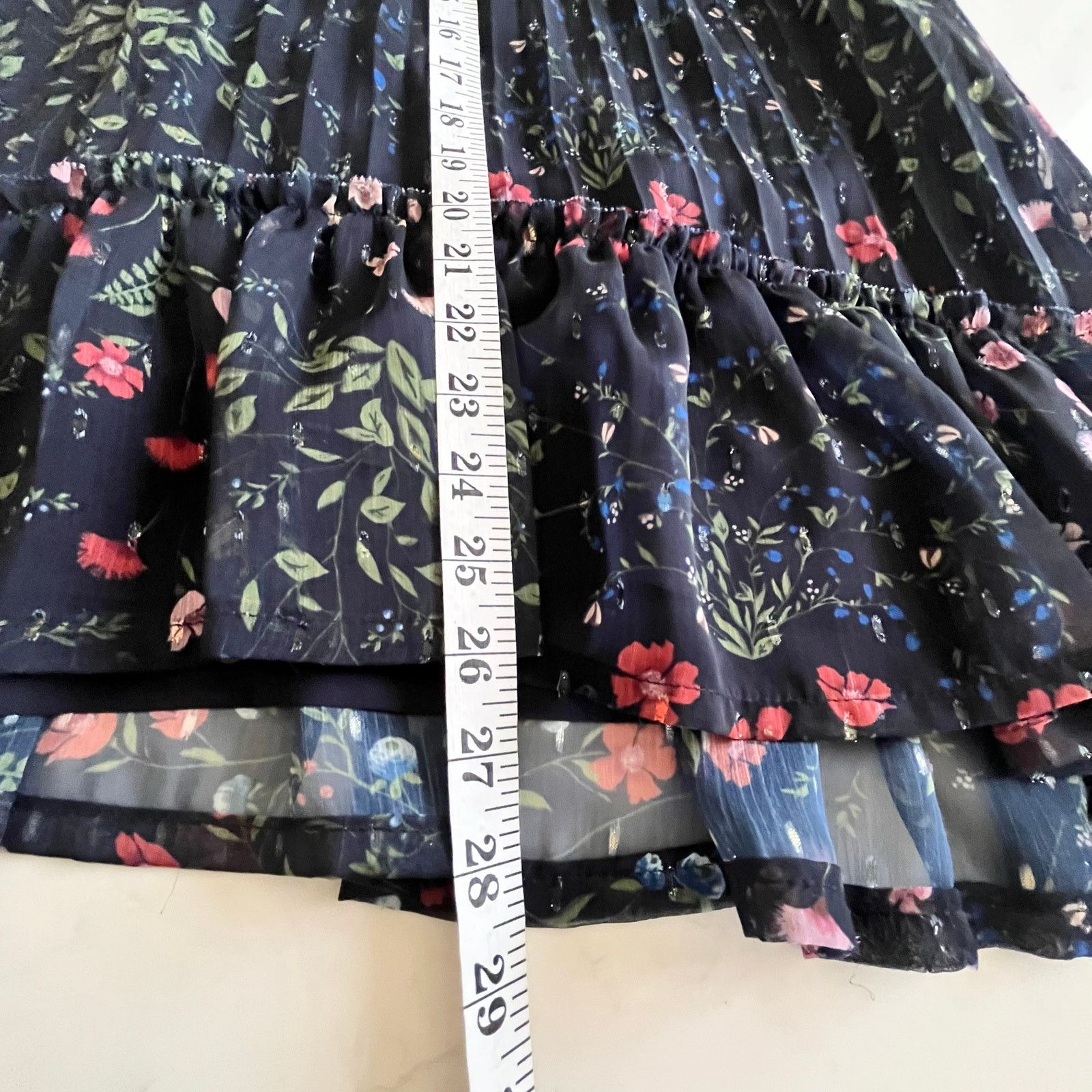 Joie Joie Noora Midnight Navy Floral Print Pleated Midi Skirt Size 26" / US 2 / IT 38 - 8 Thumbnail