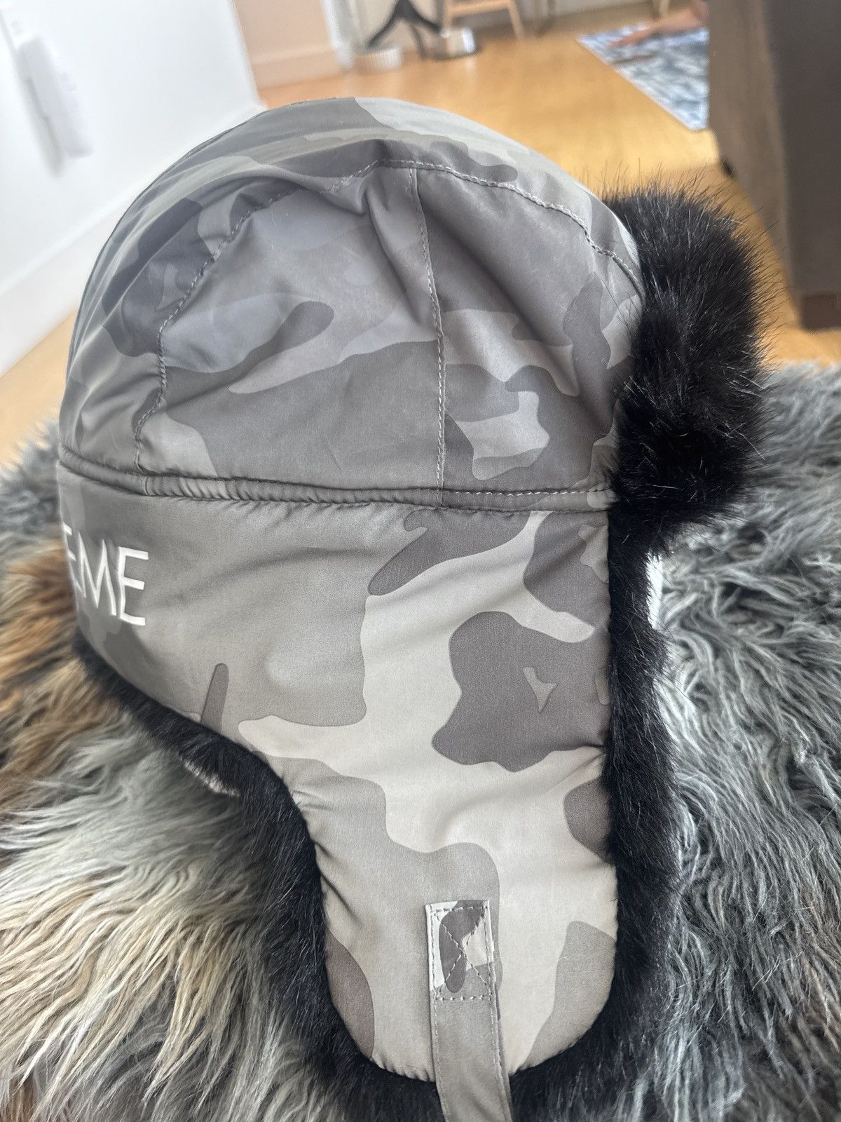 Supreme supreme camo holografic winter furr Size ONE SIZE - 1 Thumbnail