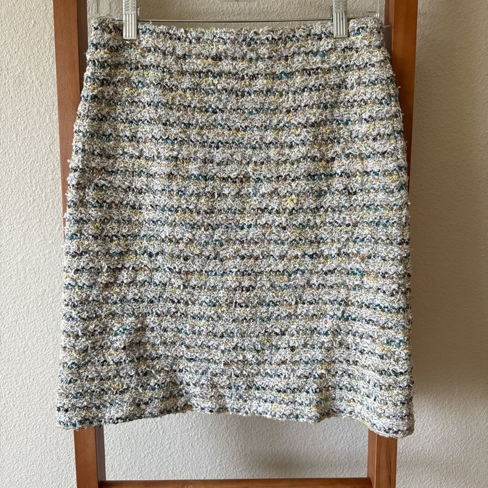 St. John NWT St. John Multicolor Tweed Skirt small $695 Msrp Size 27" / US 4 / IT 40 - 1 Thumbnail
