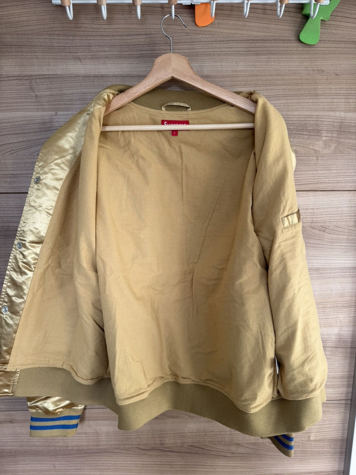 Supreme Supreme x Trasher Satin Bomber Jacket Gold Size US L / EU 52-54 / 3 - 11 Thumbnail