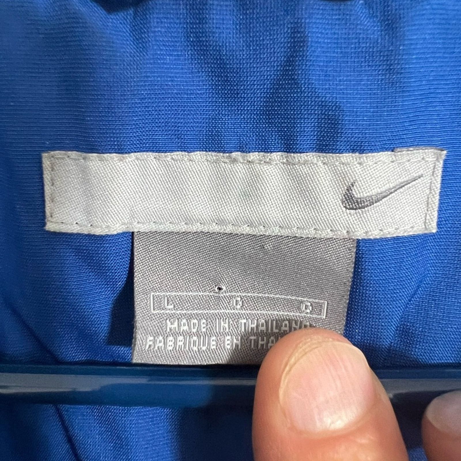 Nike VTG Nike Jacket Center Swoosh Check Windbreaker Nylon 90s Size US L / EU 52-54 / 3 - 7 Thumbnail