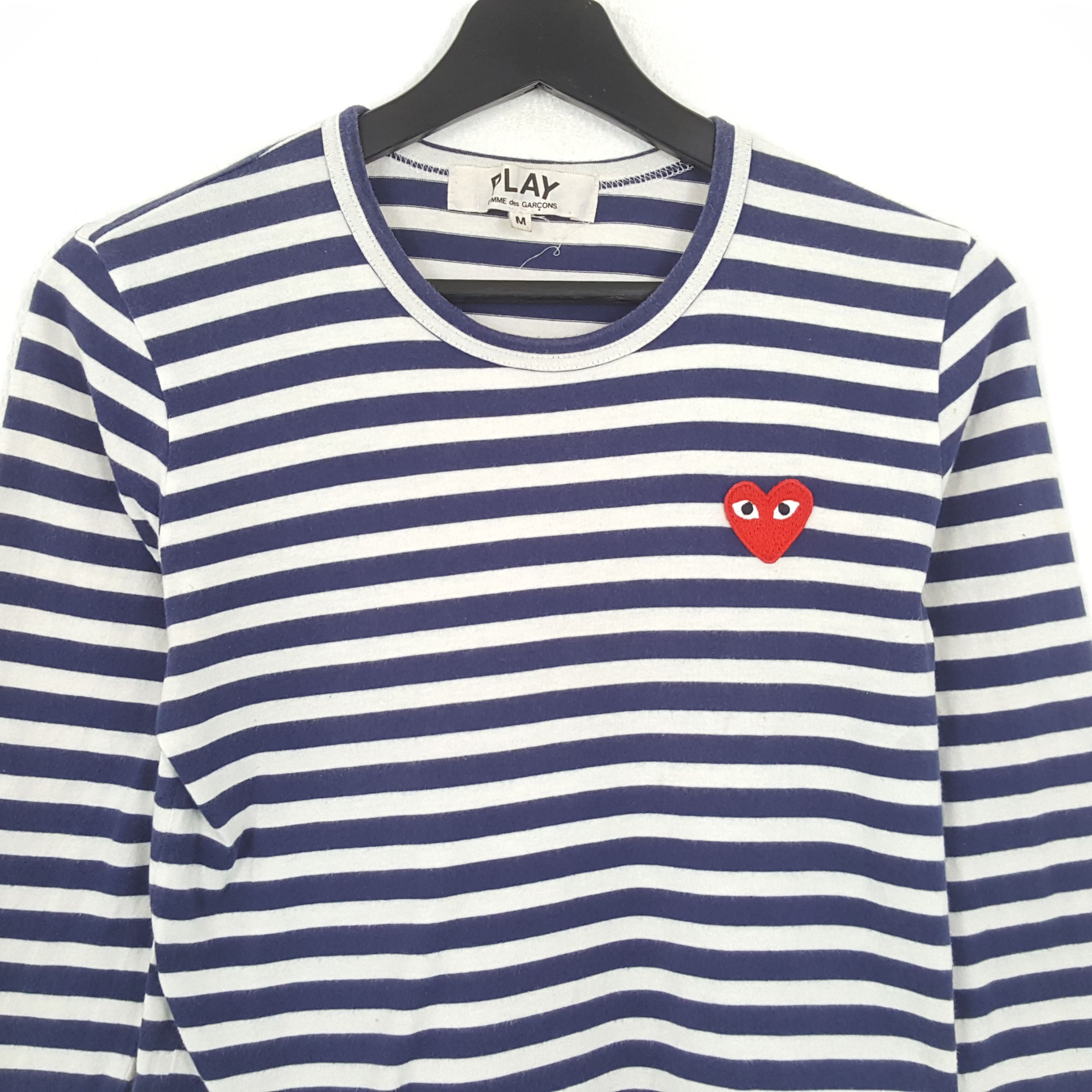 Comme des Garcons PLAY × Japanese Brand × Vintage COMME DES GARCONS PLAY Japanese Brand Logo Design Tshirt Size XS / US 0-2 / IT 36-38 - 2 Thumbnail