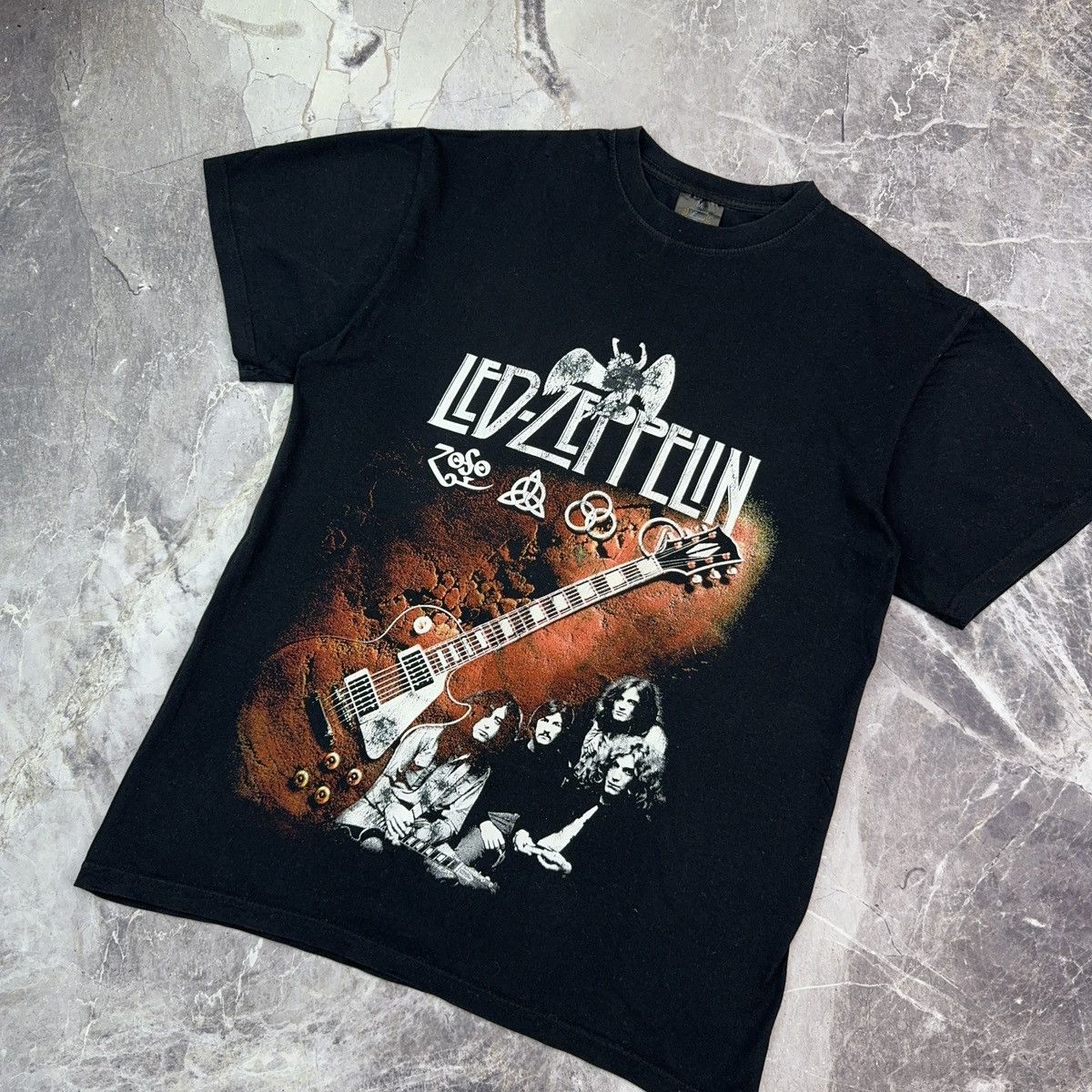 Band Tees × Led Zeppelin Vintage 00s Led Zeppelin T shirt Big Logo Zoso Rock Merch M Size US M / EU 48-50 / 2 - 8 Thumbnail