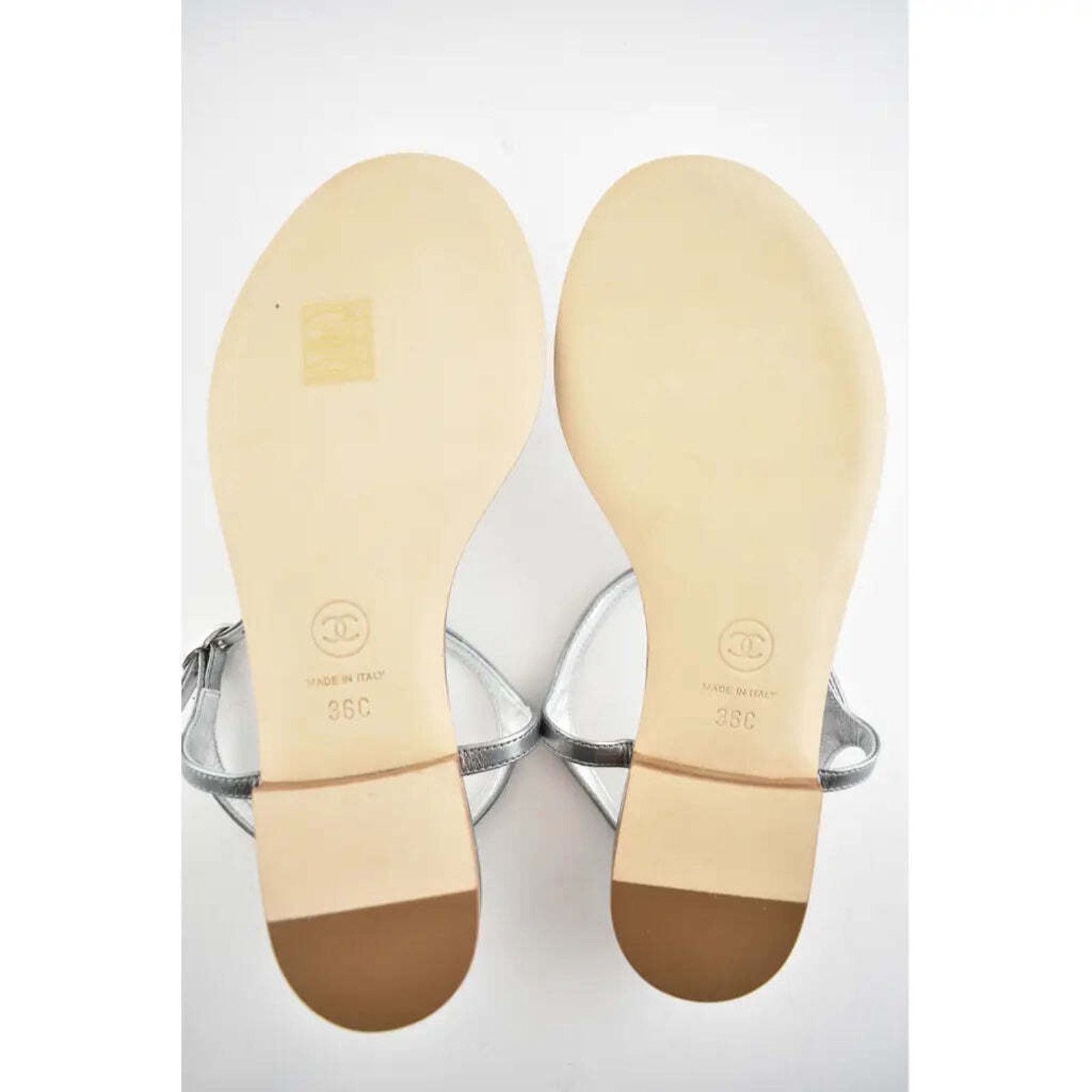 Chanel Chanel 19P Silver Metallized Lambskin CC Logo Mule Slide Size US 6 / IT 36 - 11 Thumbnail