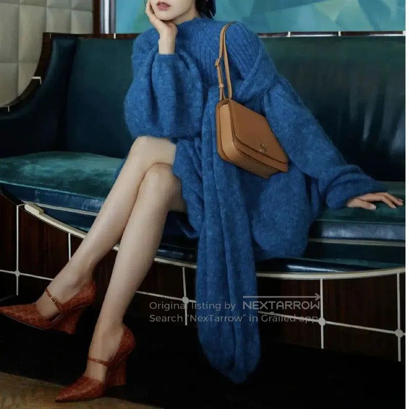 Loewe Loewe Long Sleeve Knit Dress in Peacock Blue . Size XXS / US 00 / IT 34 - 1 Thumbnail