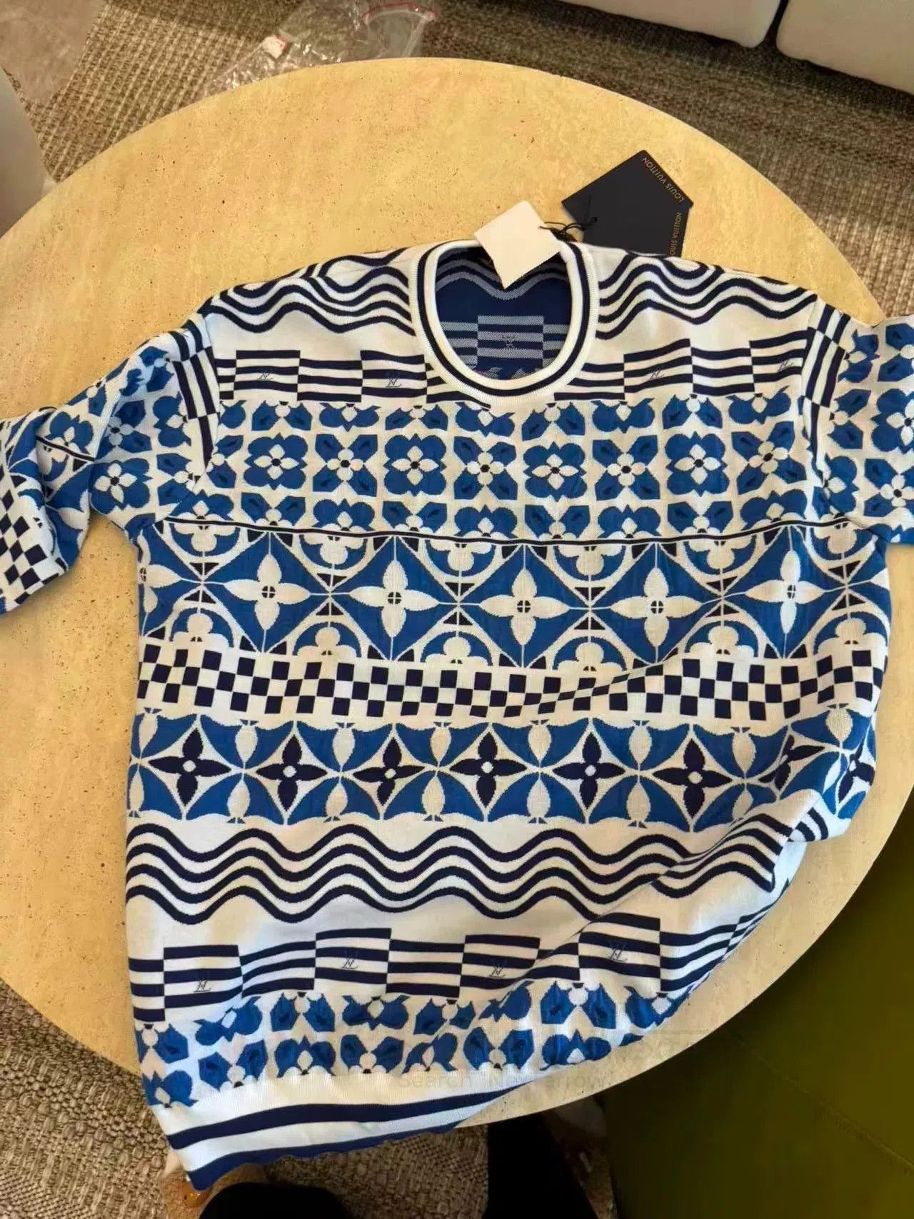 Louis Vuitton LV Knit Sweatshirt Size L. Size L / US 10 / IT 46 - 6 Thumbnail